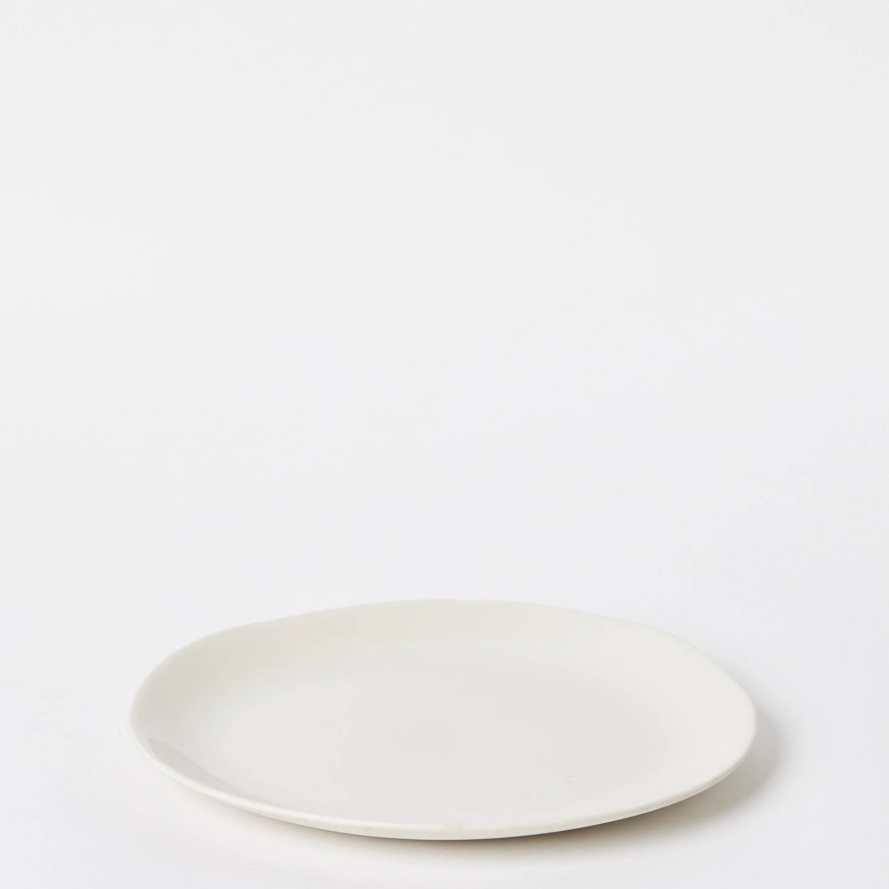 EST_Tableware_Plates_WhiteNeutral_ESTPLATE0111_26D_01.jpg