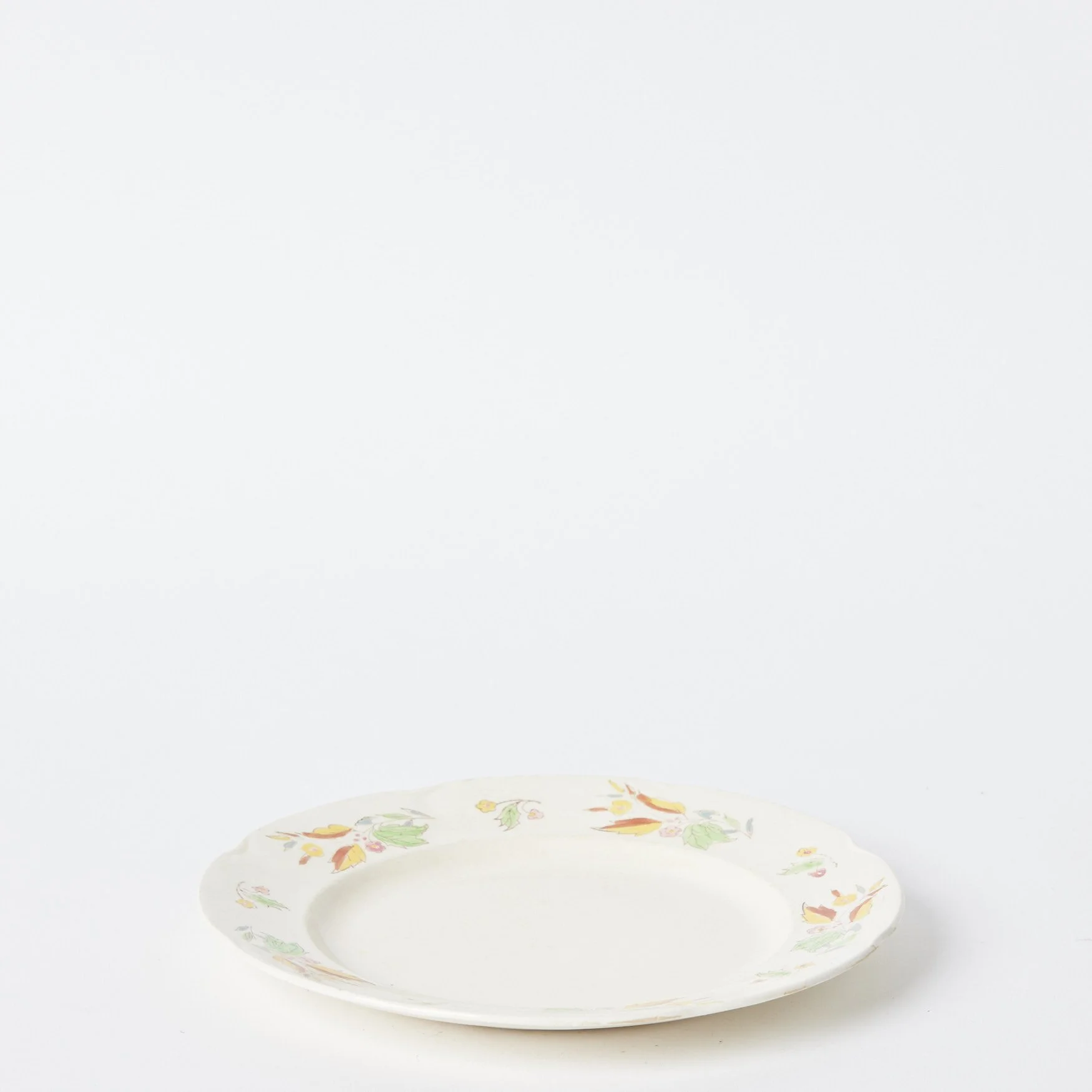 EST_Tableware_Plates_Yellow_DKPLATE0345_23D_01.jpg