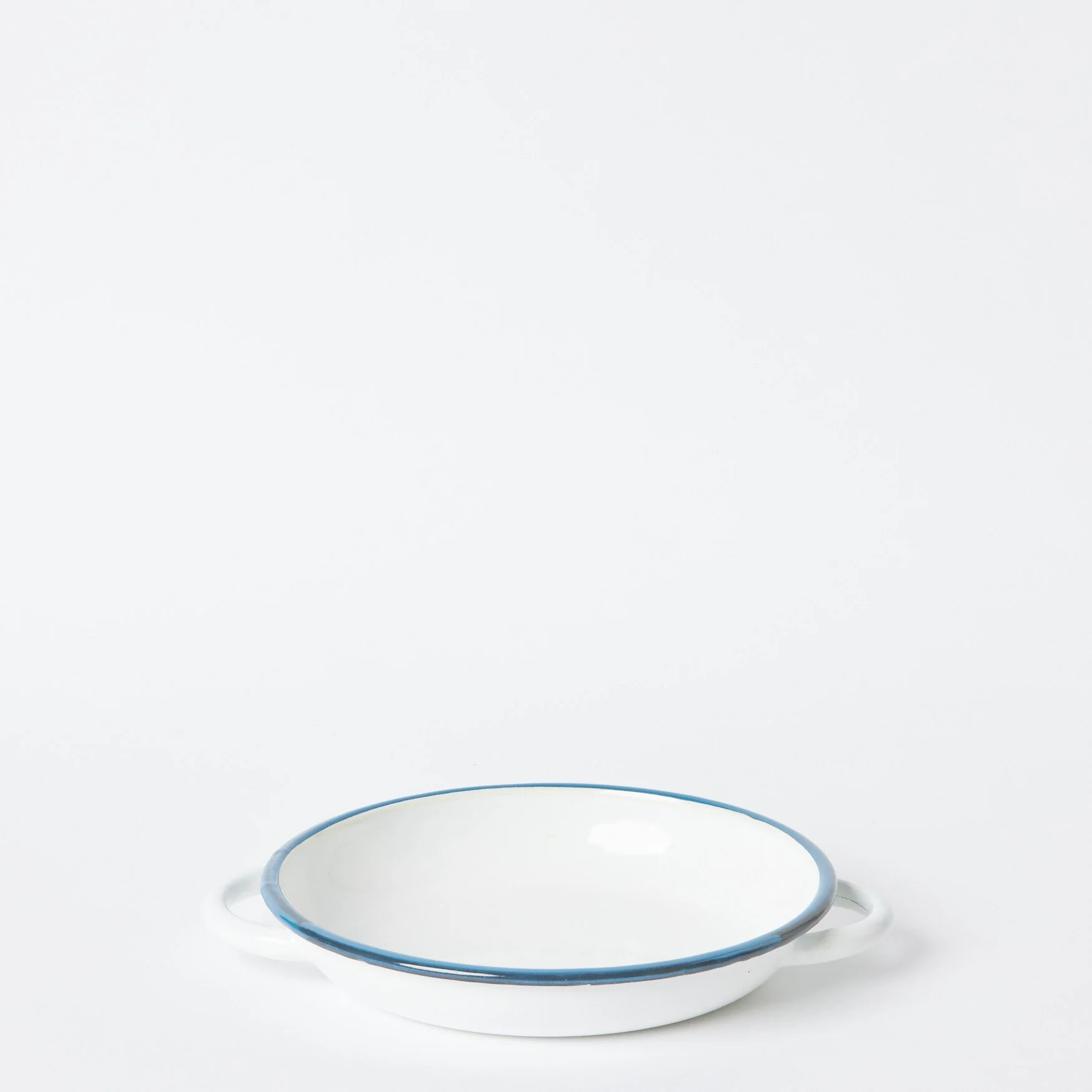 EST_Cookware_Dishes_Enamel_ESTDISHES0018_24D_01.jpg