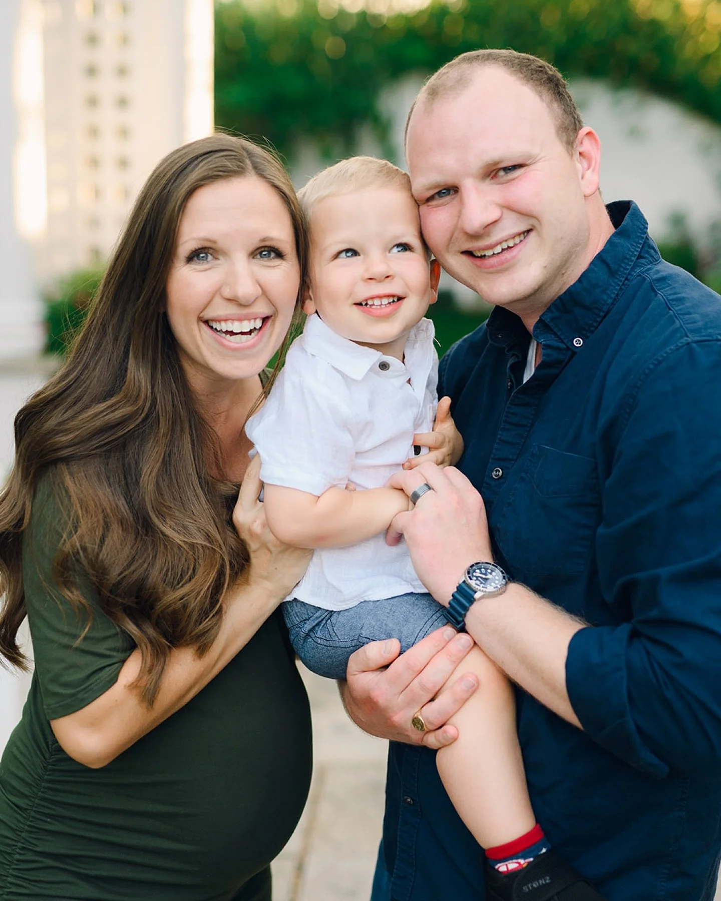 In the midst of a very full season, I&rsquo;m so thankful for the chance to have had our own family photos taken, and for @acraftedbrandphoto who truly captured our family so beautifully. 

I want to bottle up everything about Clark&rsquo;s little ag