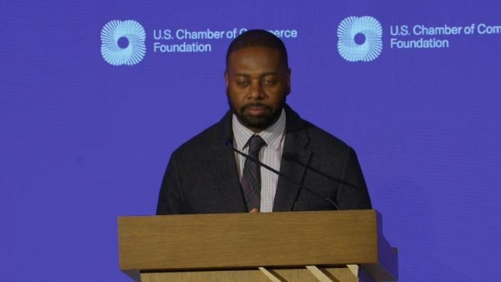 Today at the @uschamber foundation's #BusinessSolves conference in Washington DC highlighting our work to revitalize #Baltimore's neighborhoods.

#housing #economicopportunity