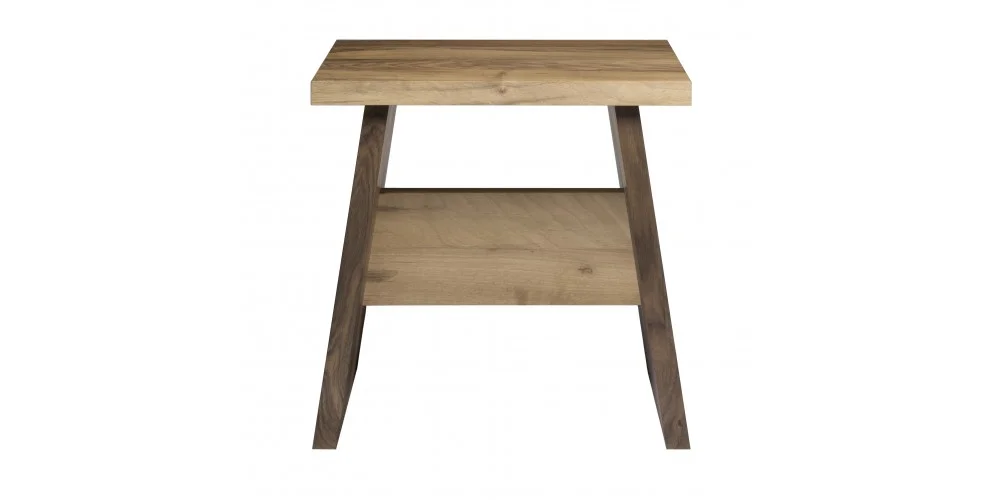 The Langley Stool by architect David Chipperfield creates a striking silhouette without the usual joints and through tenons found in similar pieces. El taburete Langley, del arquitecto David Chipperfield crea una silueta llamativa sin usar los ensambles típicos.