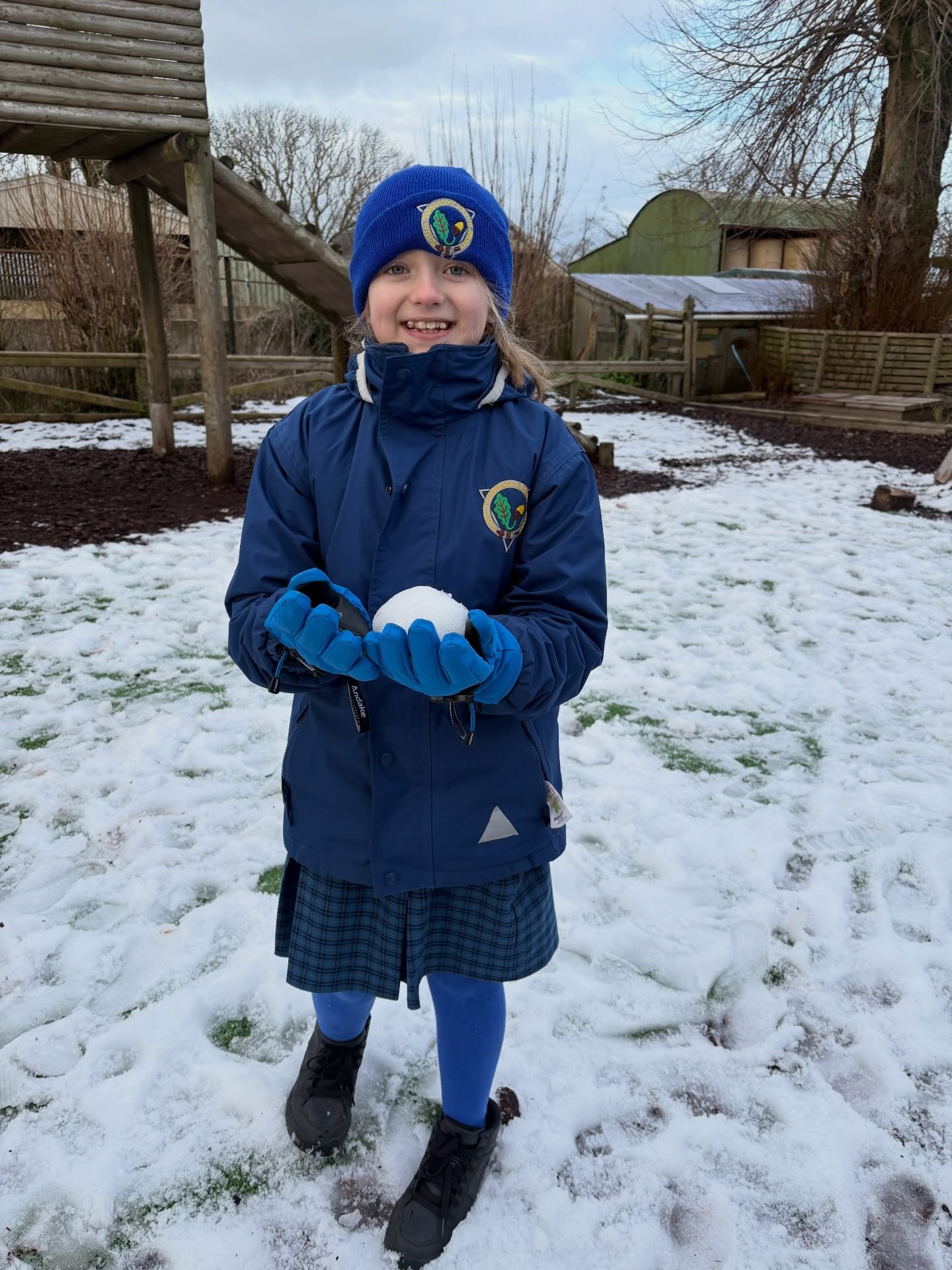 A beautiful snowy start to the Spring Term at Treffos! A super way to begin the new term, with lots of happy children and fun in the snow ❄️☃️