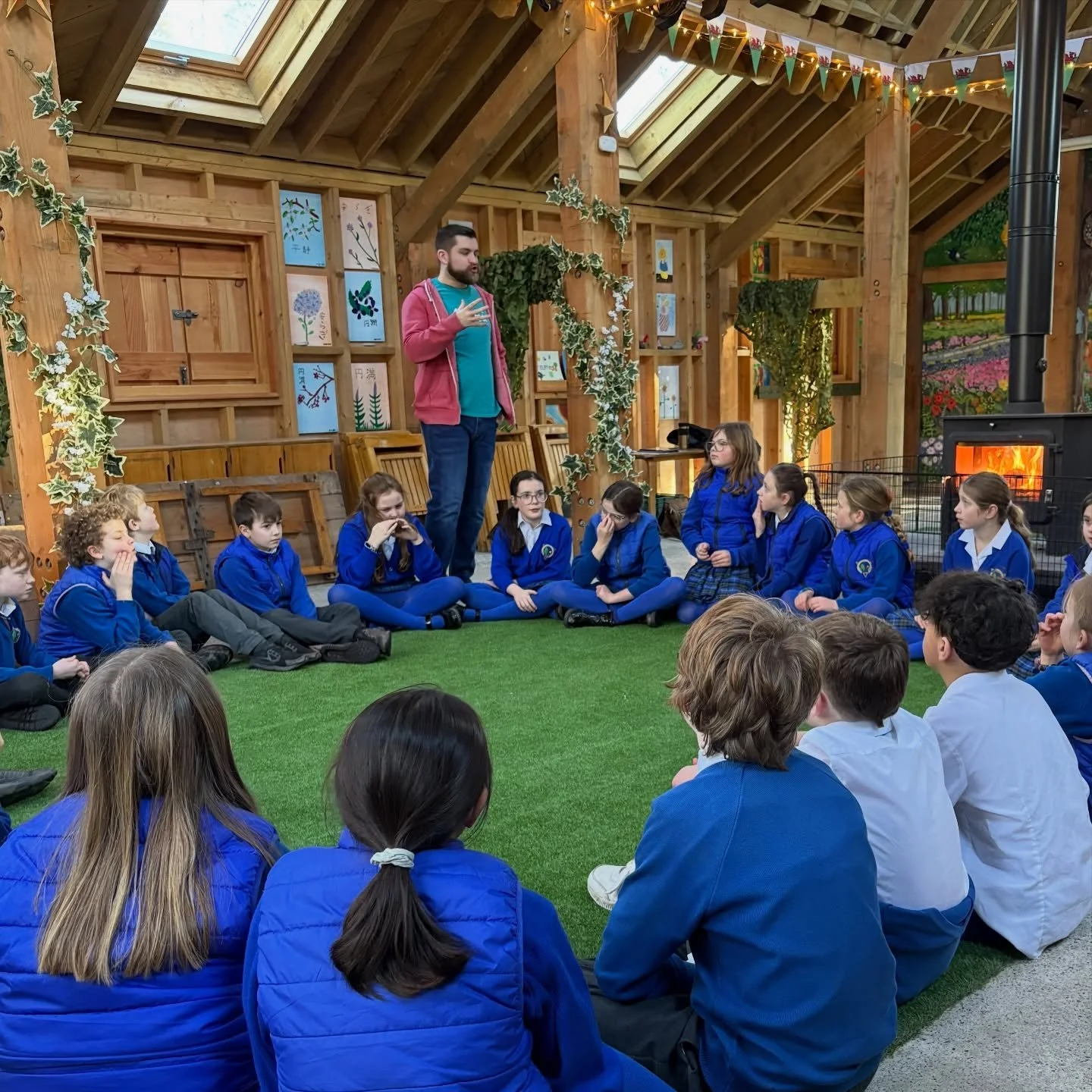 Our Key Stage 2 pupils had a fantastic time stepping back in history during an informative and highly engaging drama workshop focused on the ancient civilisations of Mesoamerica and South America. 🌎🎭

Through imaginative role-play and interactive s