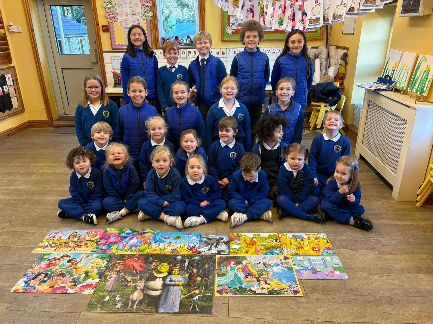🧩 National Puzzle Day Fun! 🧩

To celebrate National Puzzle Day, our classes enjoyed a special class swap! It was wonderful to see our older children so supportive and encouraging as they worked alongside the younger children. The collaboration acro
