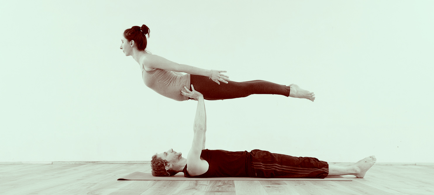 Akro Yoga in Zürich – Salvatore Daniele – Das Yoga Haus