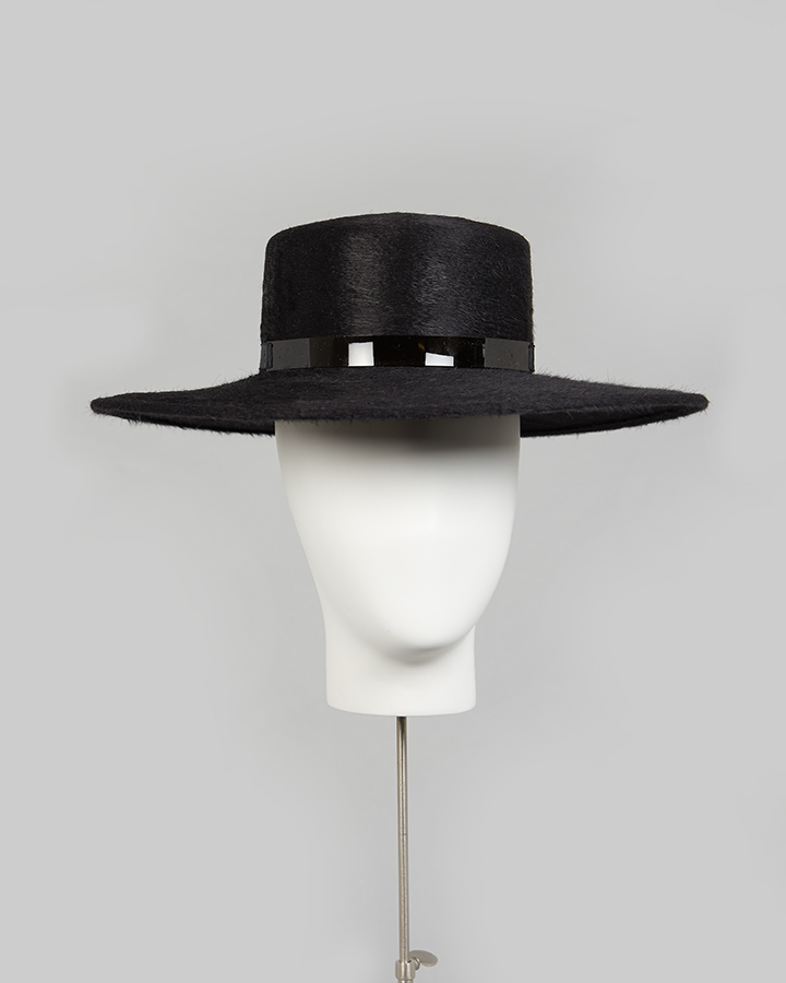 Black Melusine Straight Brim