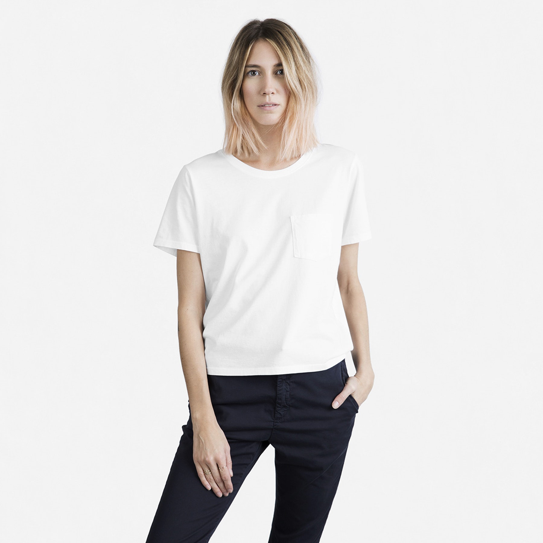 everlane white t 