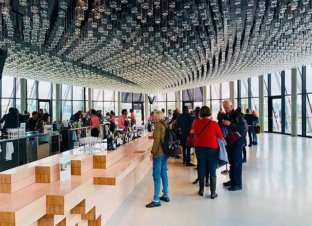 Tasting room atop La Cite du Vin in #bordeaux. In the #texas, it seems like tasting rooms are often an afterthought - #france #frenchwine #winemaking #wine #winery #tastingroom #instagood #wines #texaswine