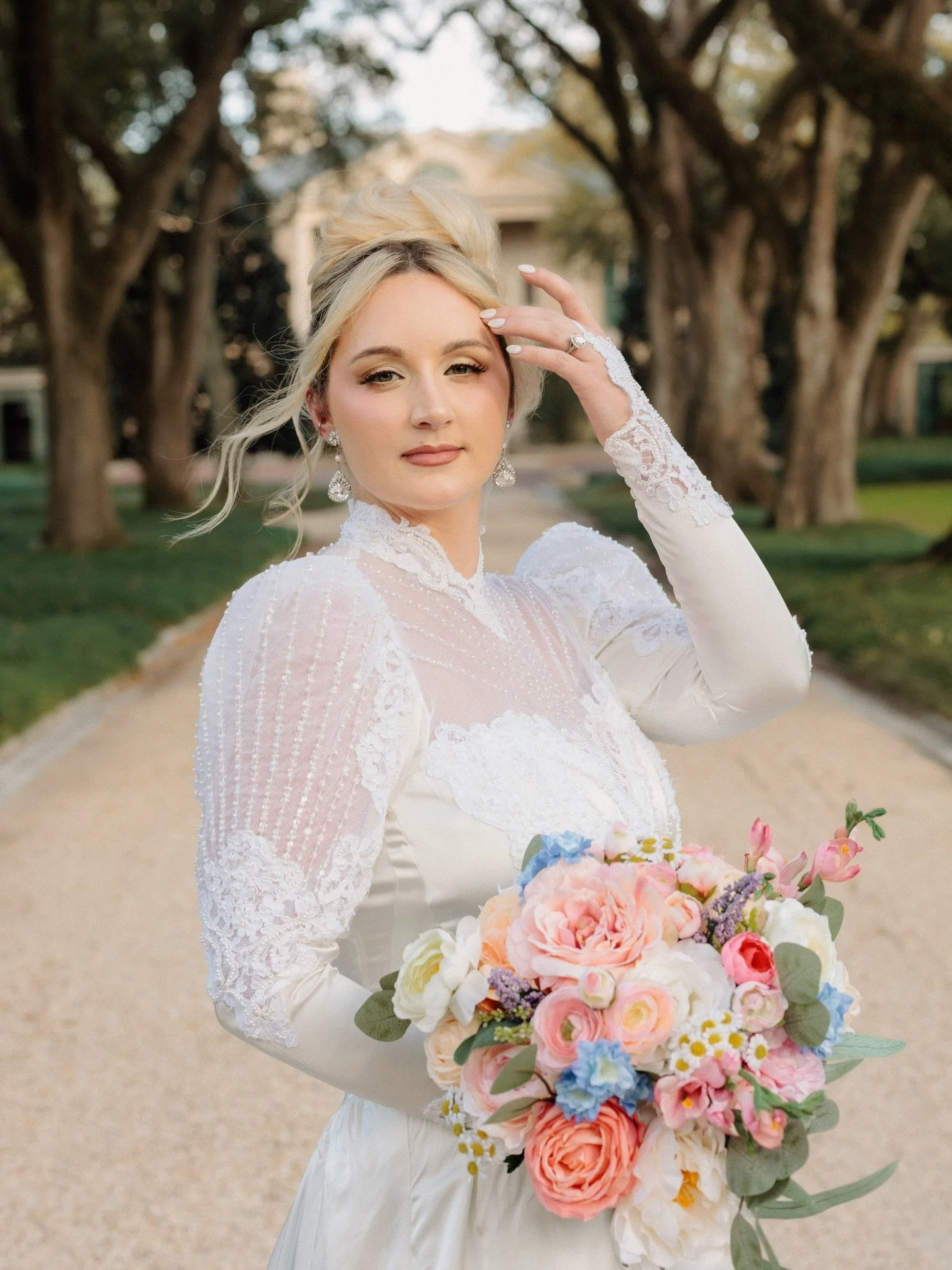 An heirloom reimagined, Aden&rsquo;s mother-in-law&rsquo;s dress, worn again for a new chapter 🤍

 

New Orleans wedding photographer | longue vue bridal session neworleansphotographer #nolaphotographer #neworleanswedding
