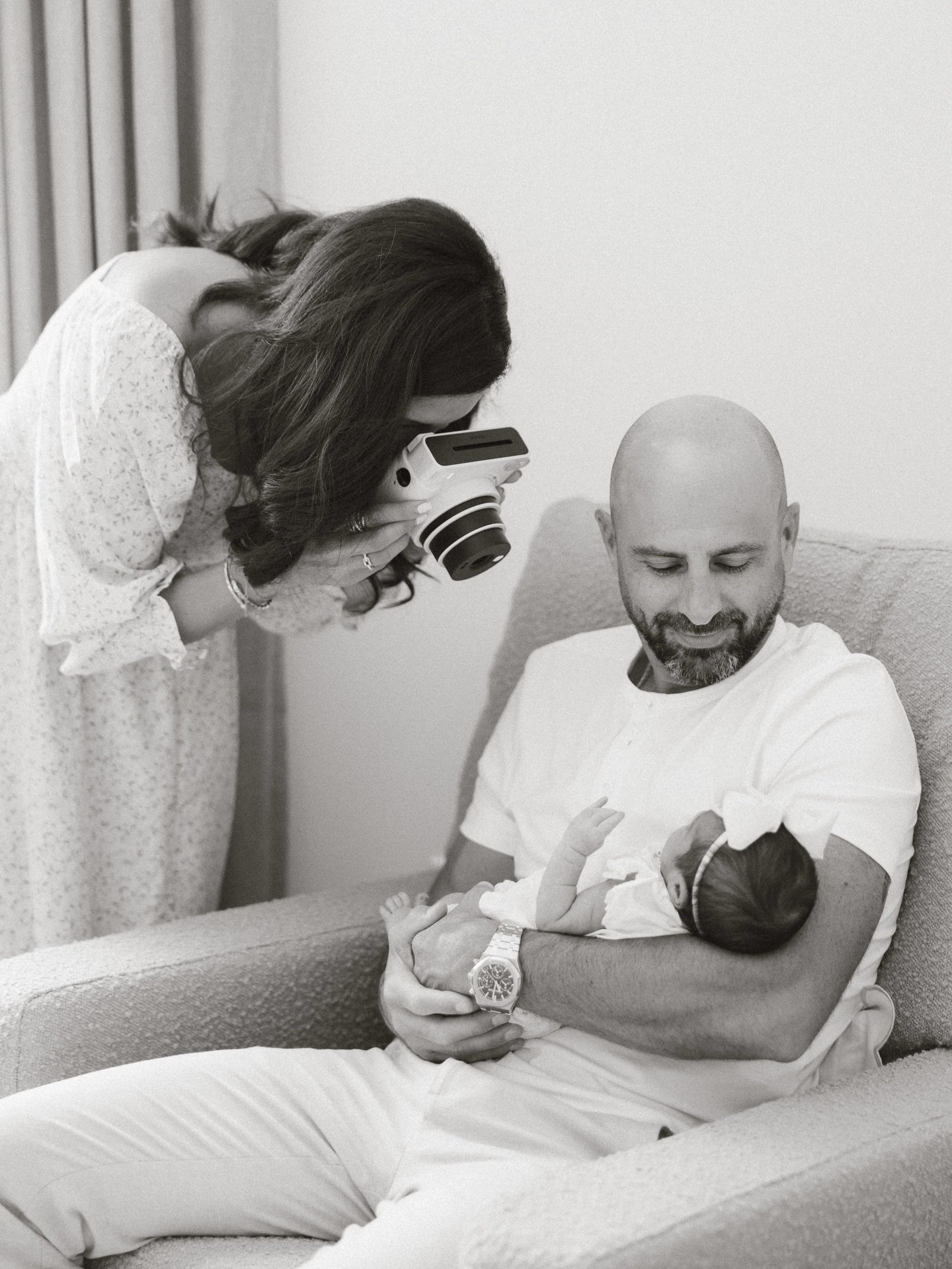 Soft light, full hands, no rush. Just life as it right now 🧡
 

New Orleans wedding photographer newborn session neworleansphotographer #nolaphotographer #neworleanswedding