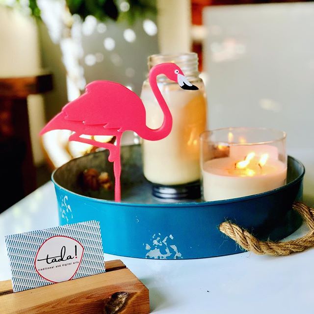 Sunday studio vibes. #tada 
#flamingo #studiolife #artstudio #backtoart #3dprinter #candlelight #centerpiece #artistlifestyle #floridavibes
