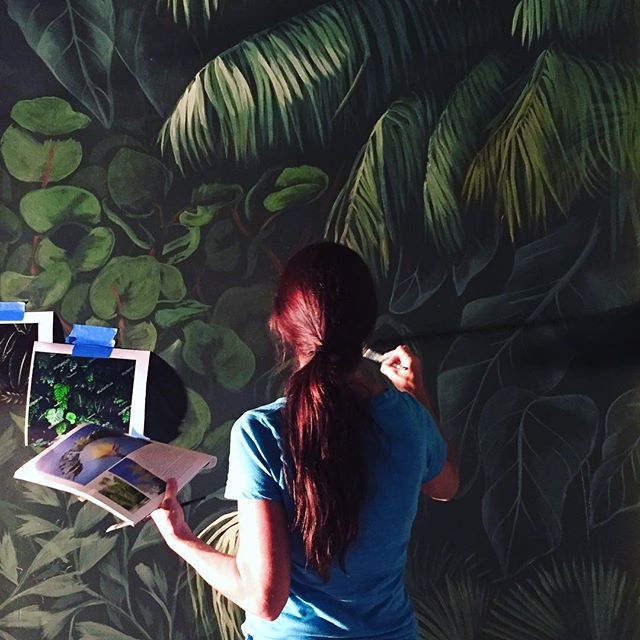Serene moments of painting #tropicalplants #mural for @lisagilmoredesign @stephenshtg for new bar concept #novacancy in #downtownstpete 
#workinprogress #fineartmurals #artistlife #palmtrees #foliage #artprofessional #greenery #alwayshandpaint #tropi