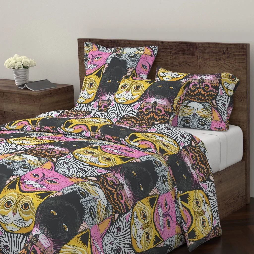 Luna Duvet Cover | The Patternbase Textile Design Studio #patternbase #textiledesign #chicagodesign #surfacedesign #printlicensing #textilestudio