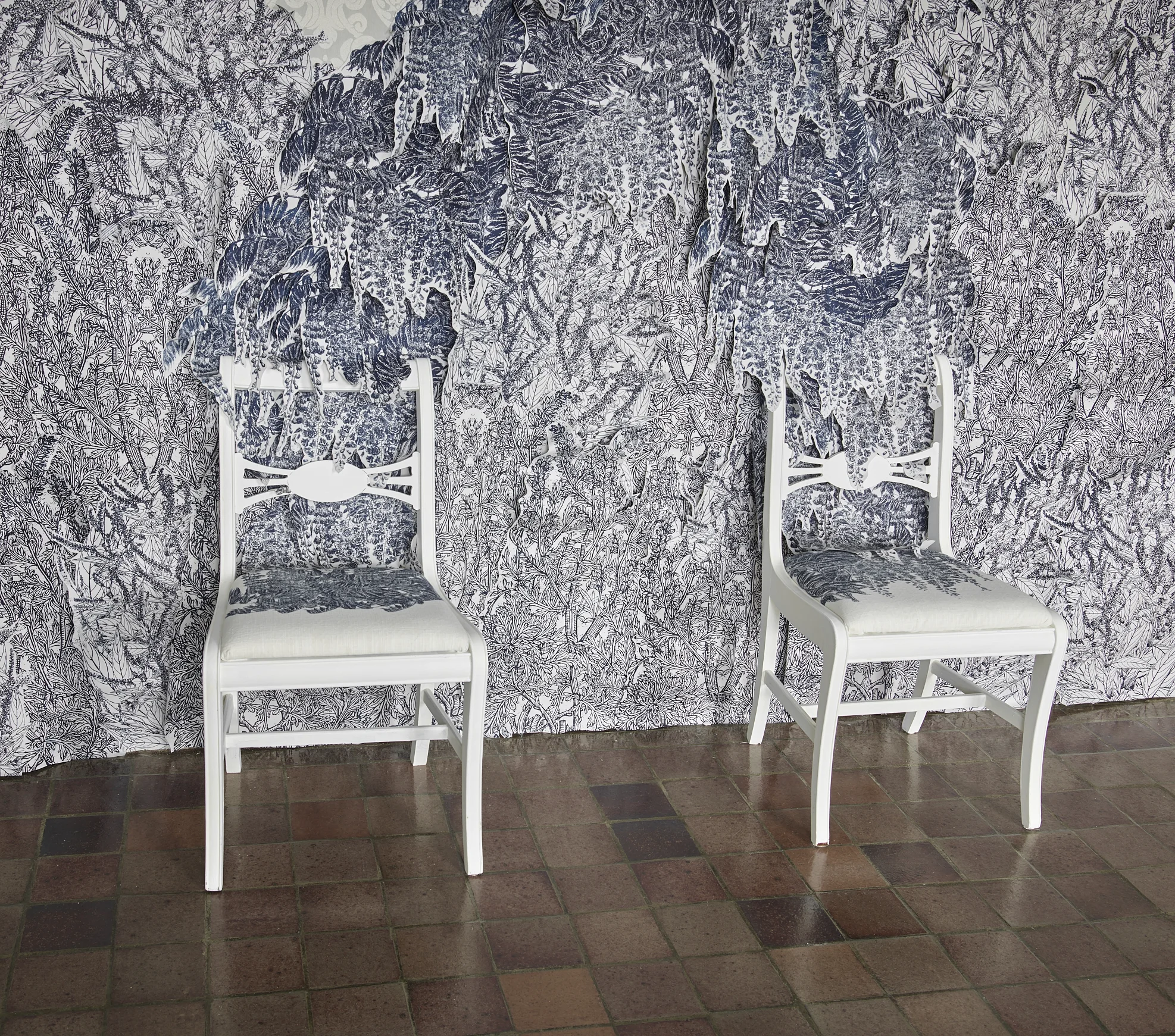 View 5 chairs.jpg