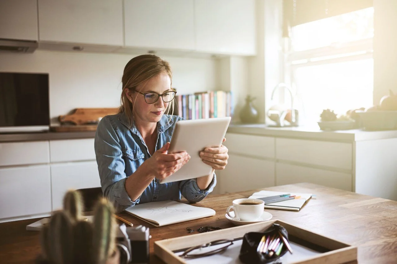 A Team In Quarantine: 8 Tips for Managing Projects When Everyone Is Working From Home