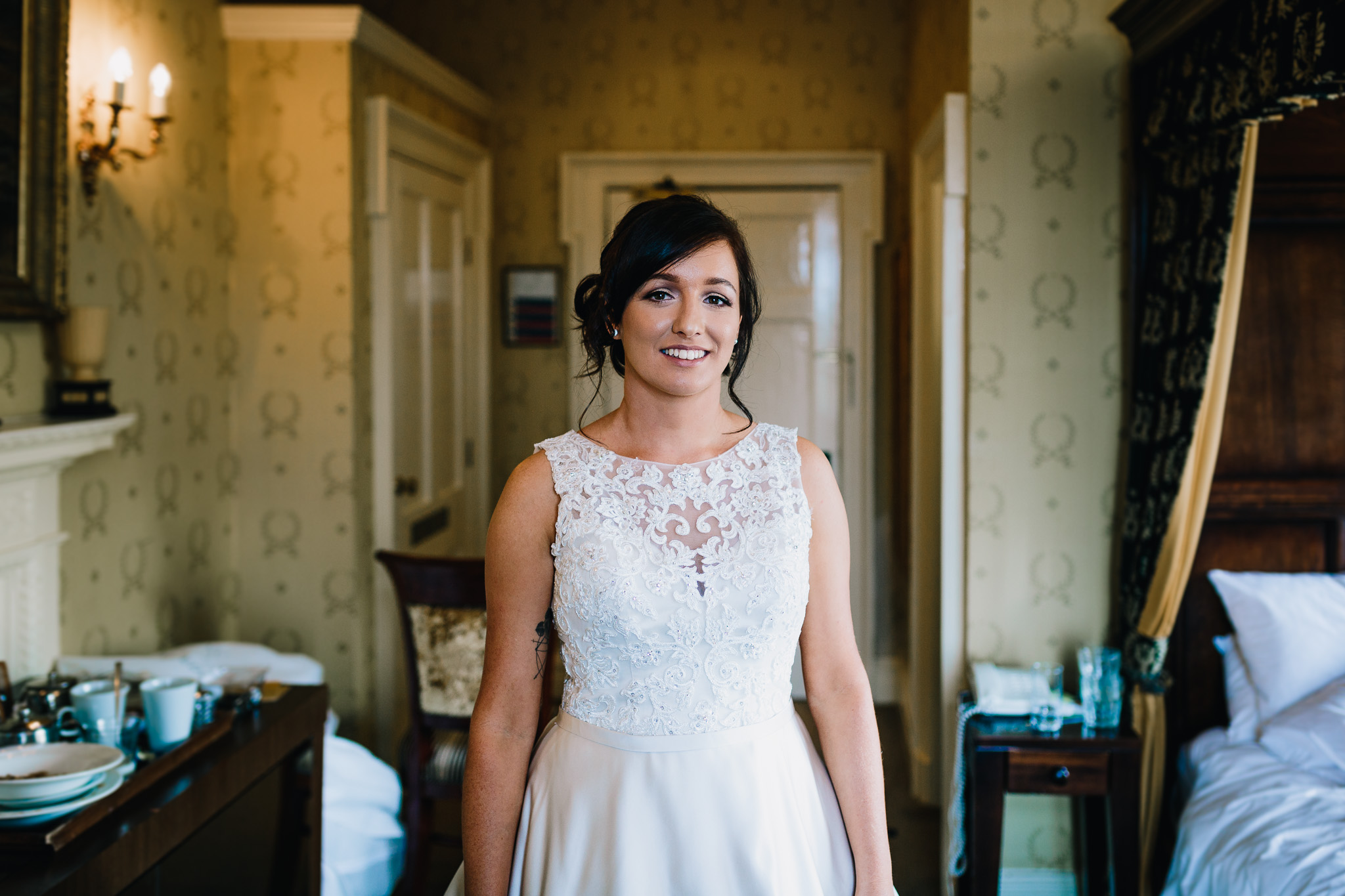 GORGEOUS BRIDE IN WEDDING DRESS BRIDAL PREP