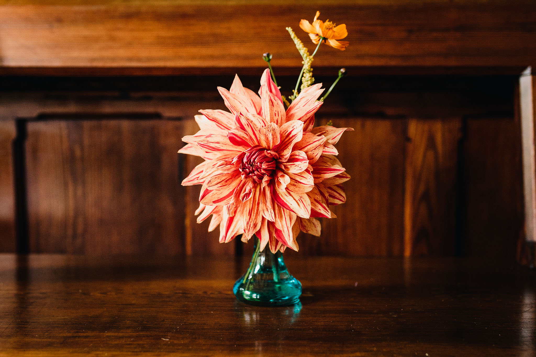 EXOTIC WEDDING FLOWERS IN COLORFUL JARS
