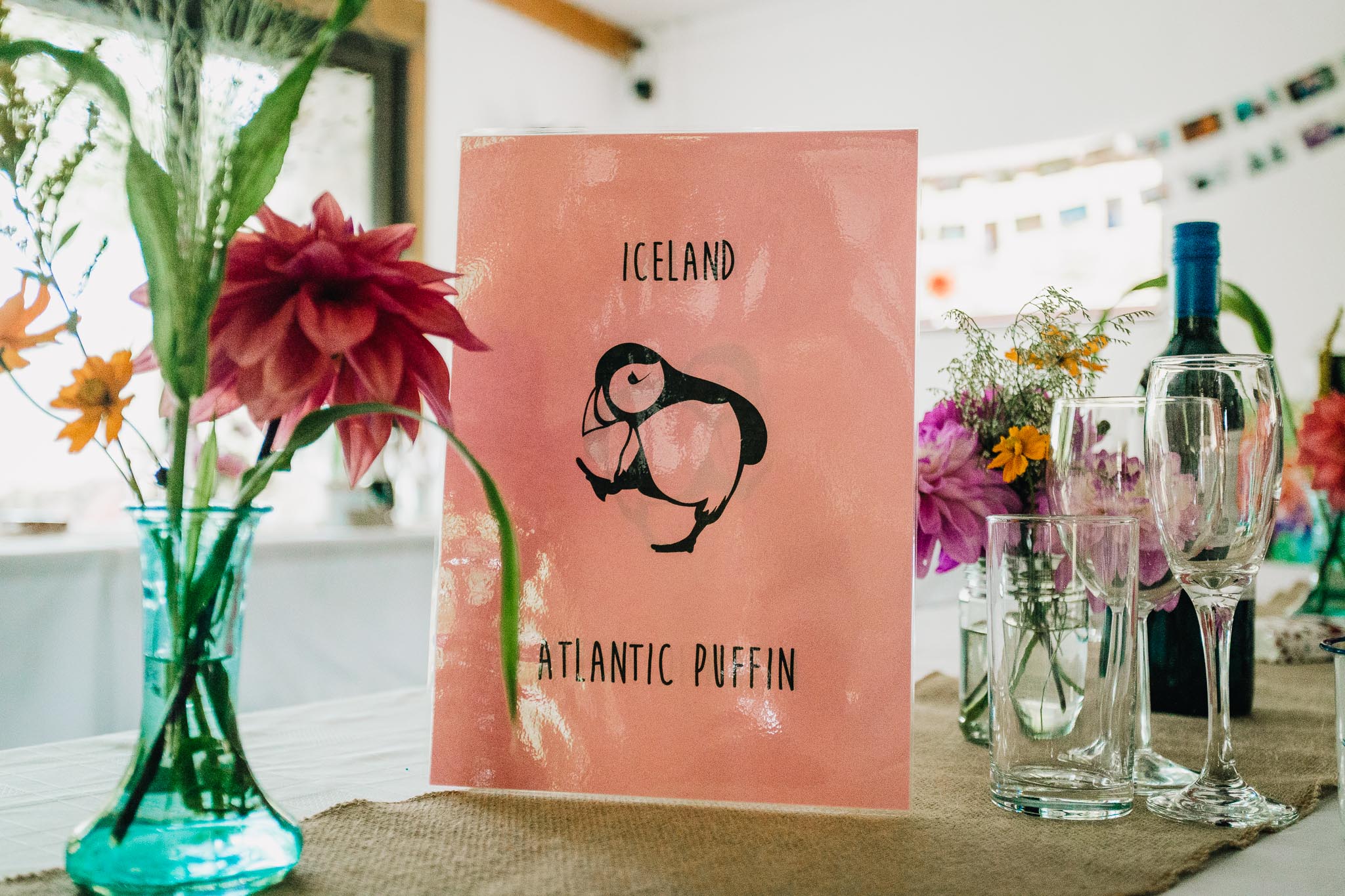 TABLE NAME PLACE IN PINK WITH PICTURE OF PUFFIN