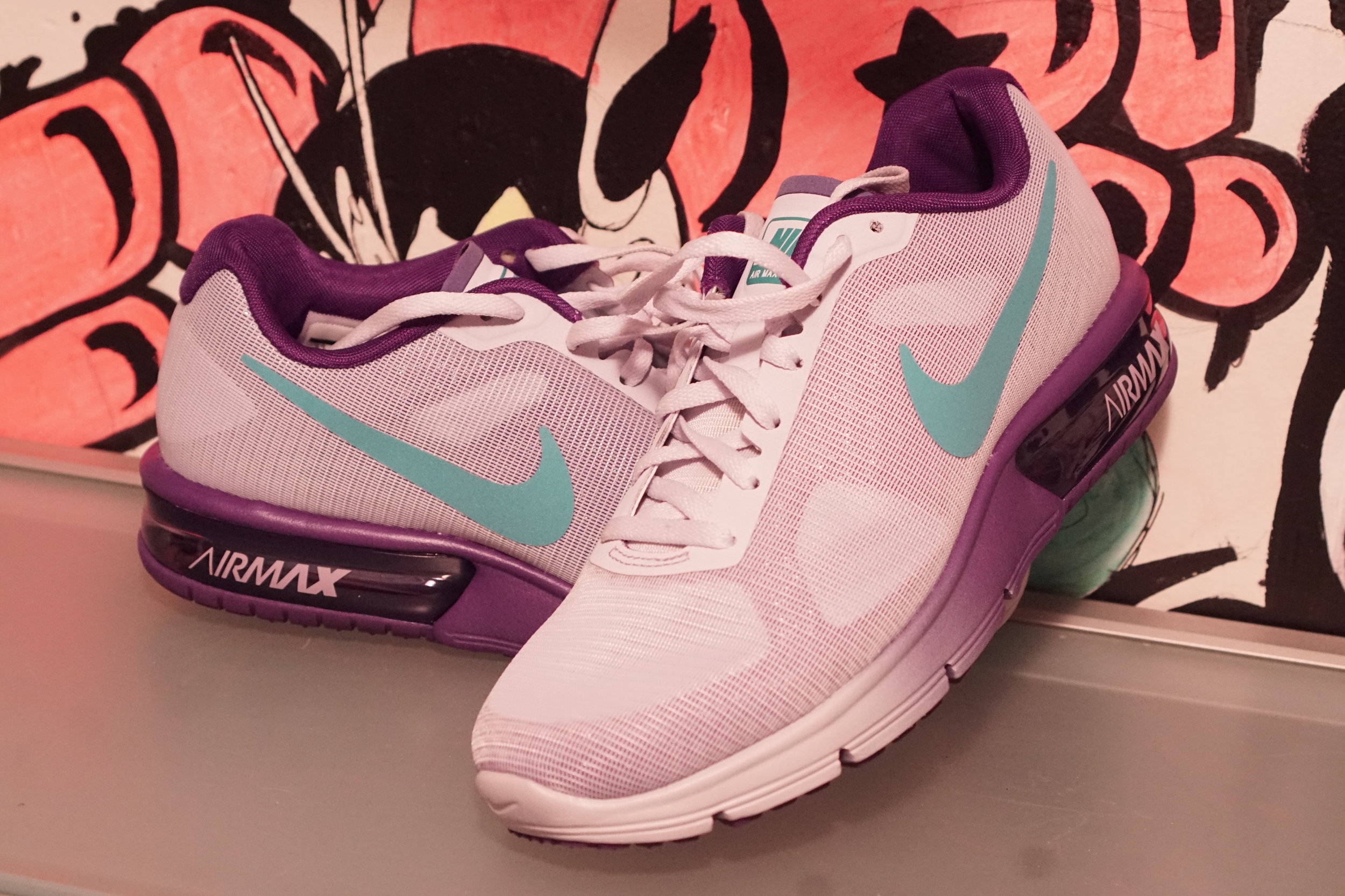 air max sequent pink