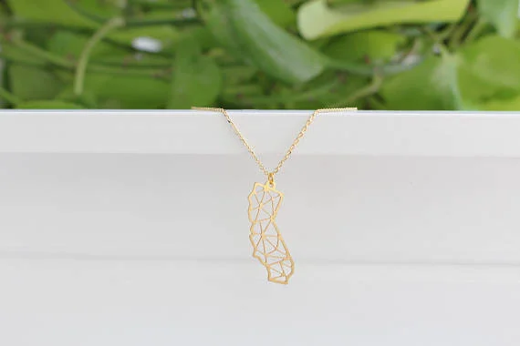 NECKLACE-California.jpg