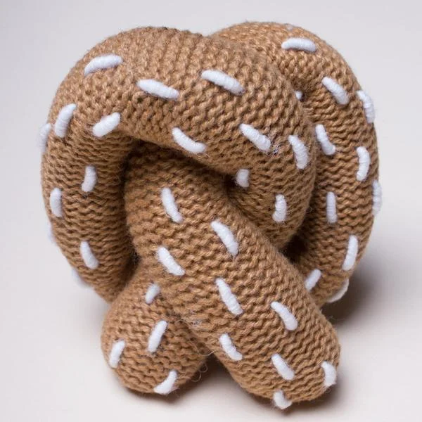 Pretzel Rattle 3.jpg
