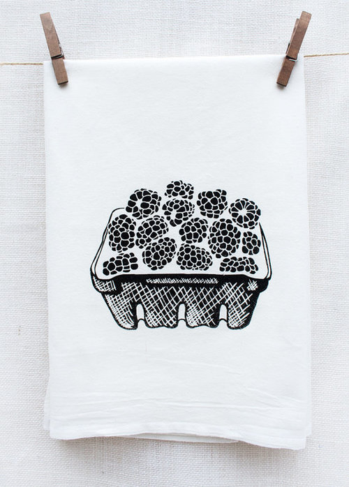 $15.99 BLACKBERRY BASKET KITCHEN TOWEL