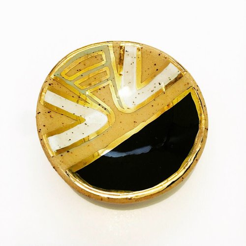 $24.99 BLACK AND GOLD LUSTER SMUDGE DISH
