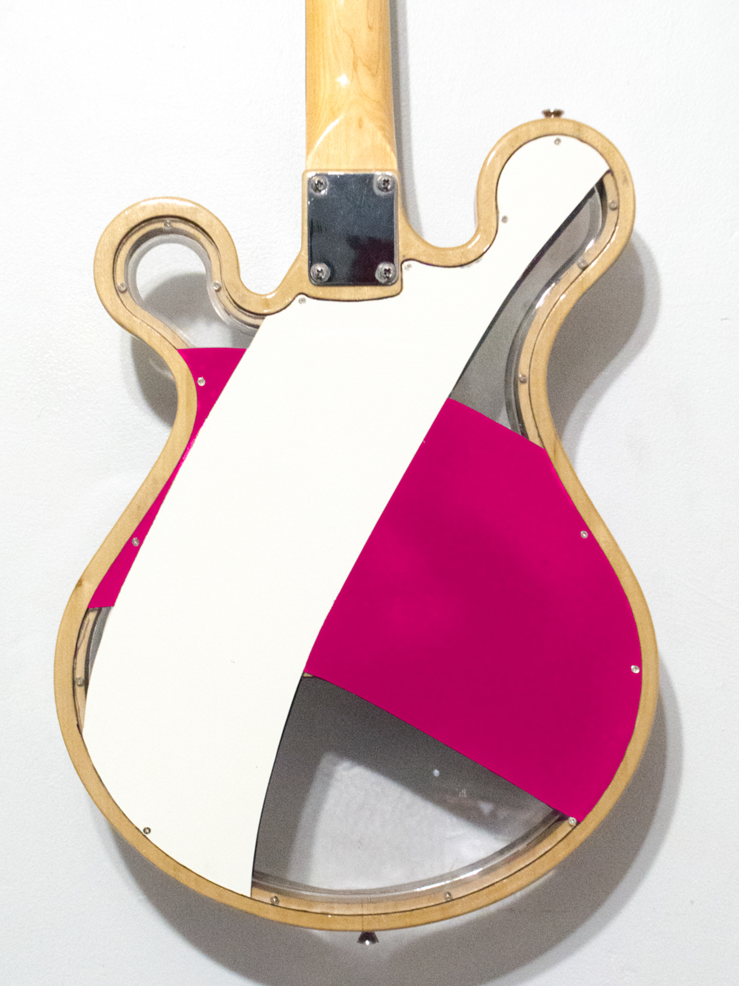 Loop_Custom_Gallo_Guitar_LED_Art_©2017-3.jpg