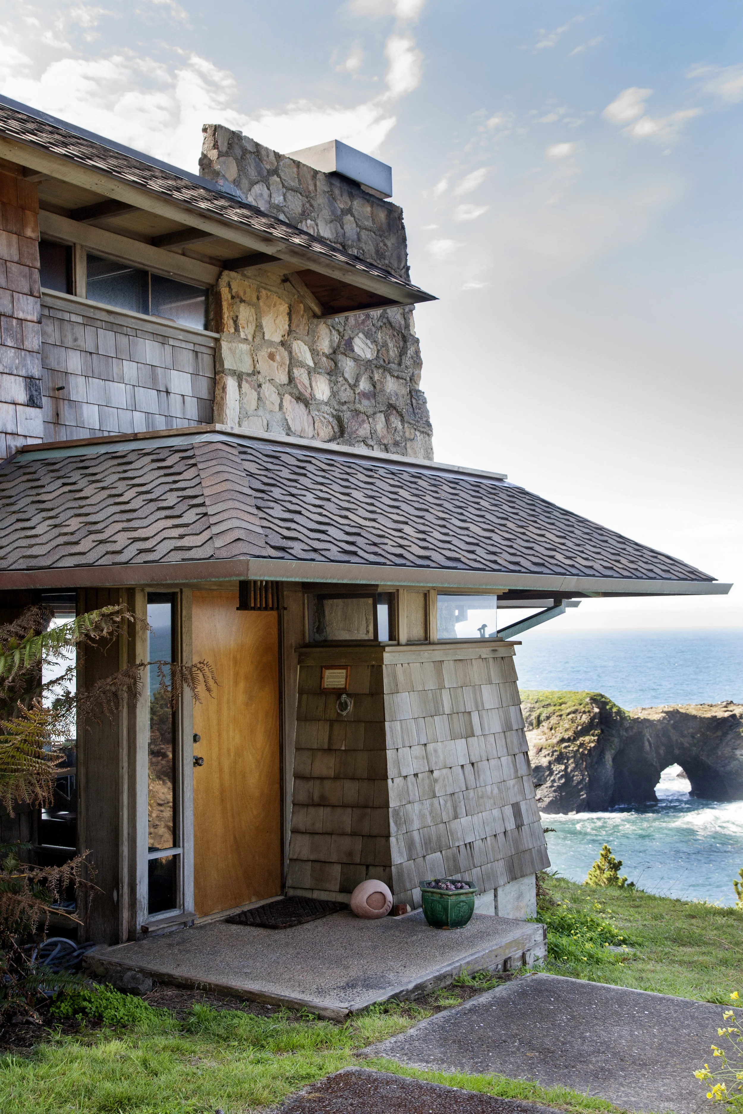 Mendocino home on the bluffs