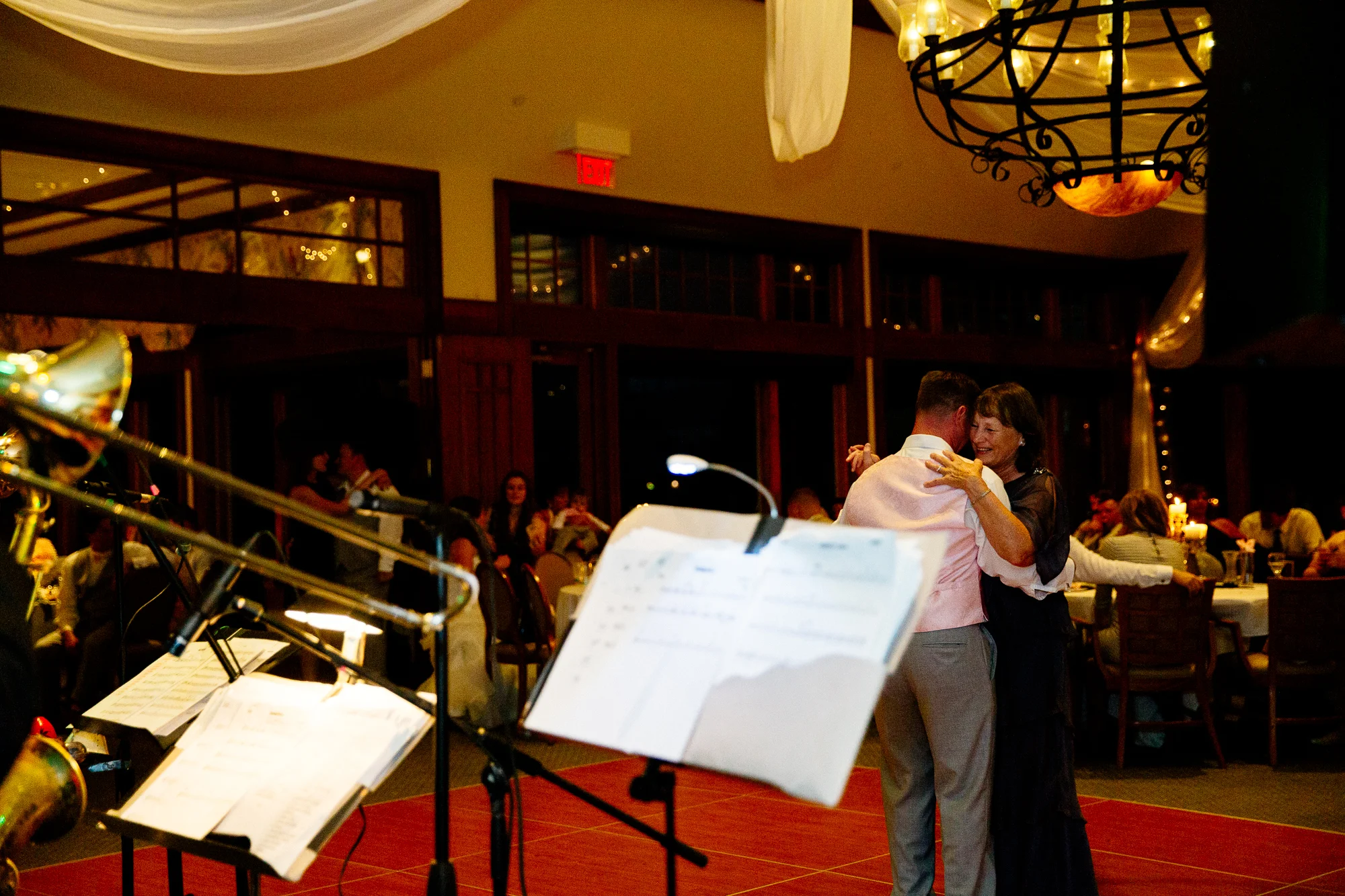 Jen_Montgomery_Photography_DanAllissaWedding-169.jpg
