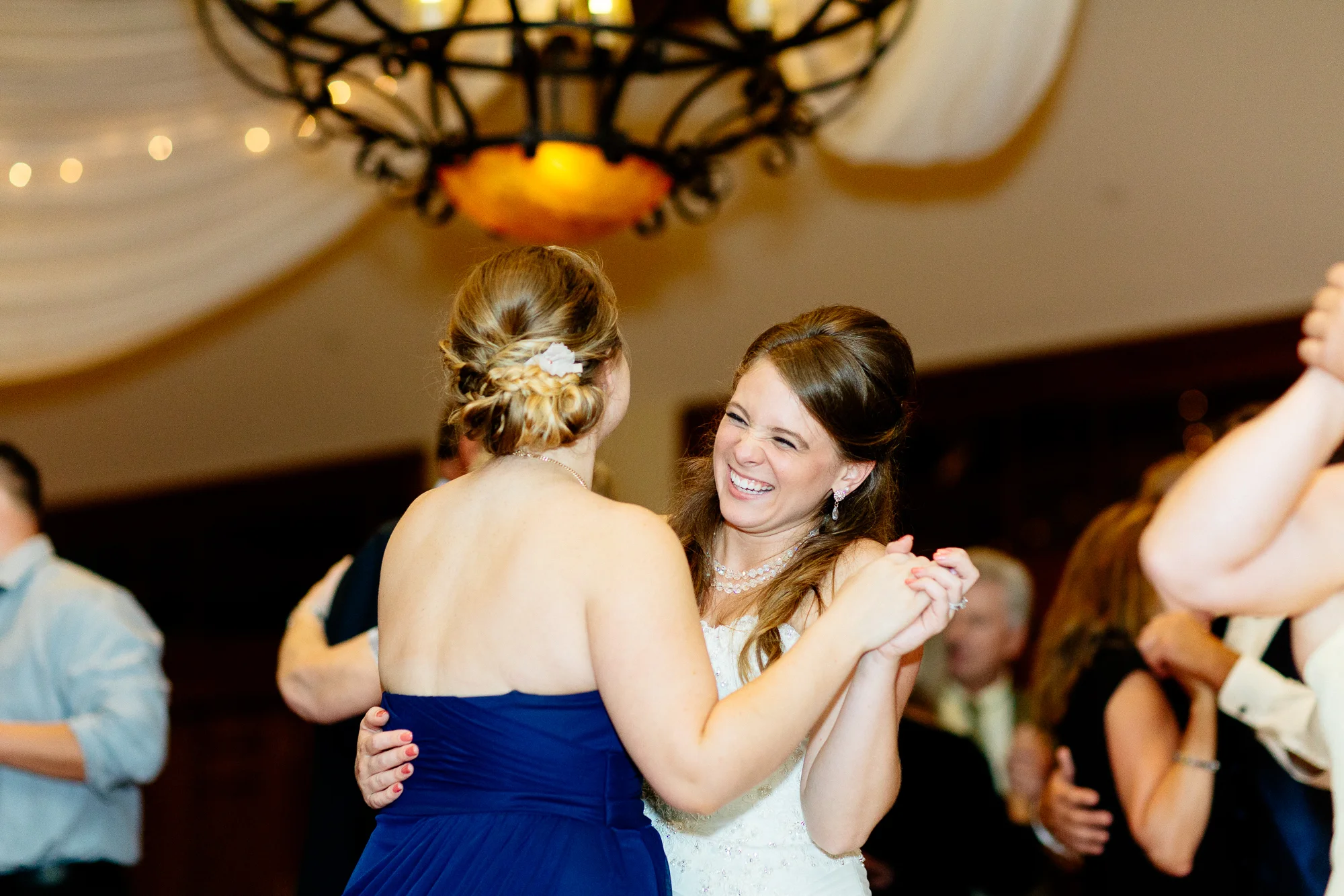 Jen_Montgomery_Photography_DanAllissaWedding-178.jpg