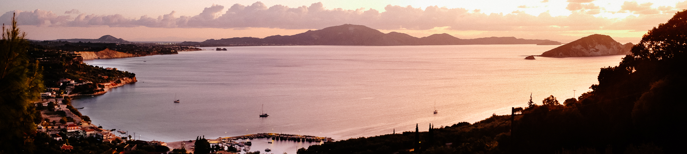 Jen_Montgomery_Photography_AthensGreece0919FB-6.jpg