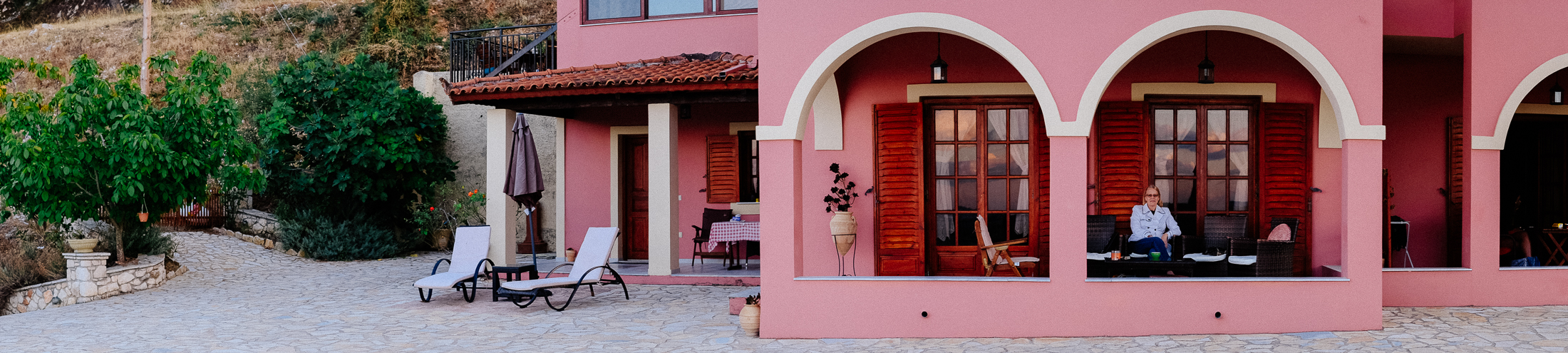 Jen_Montgomery_Photography_AthensGreece0919FB-20.jpg