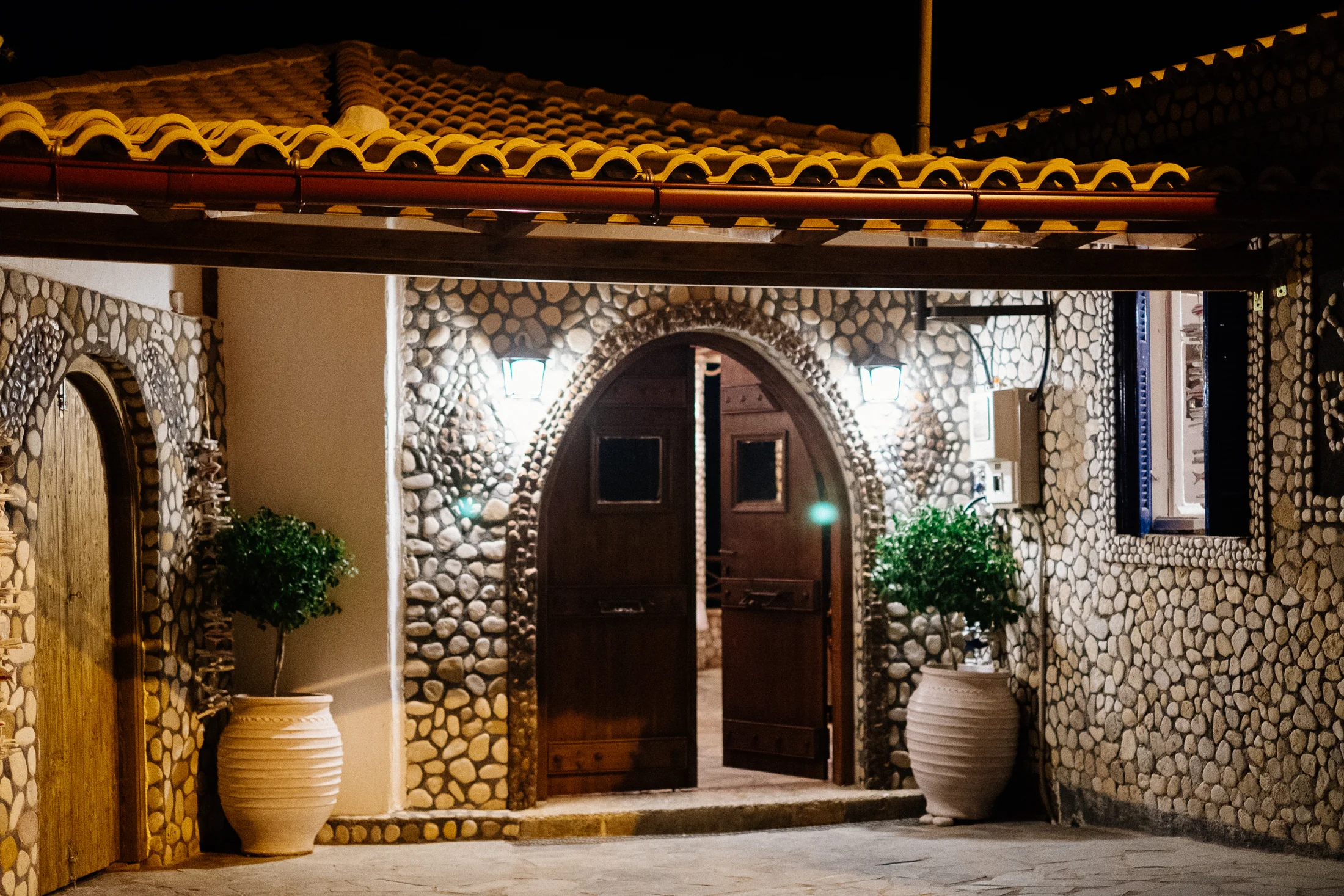 Jen_Montgomery_Photography_AthensGreece0919FB-32.jpg