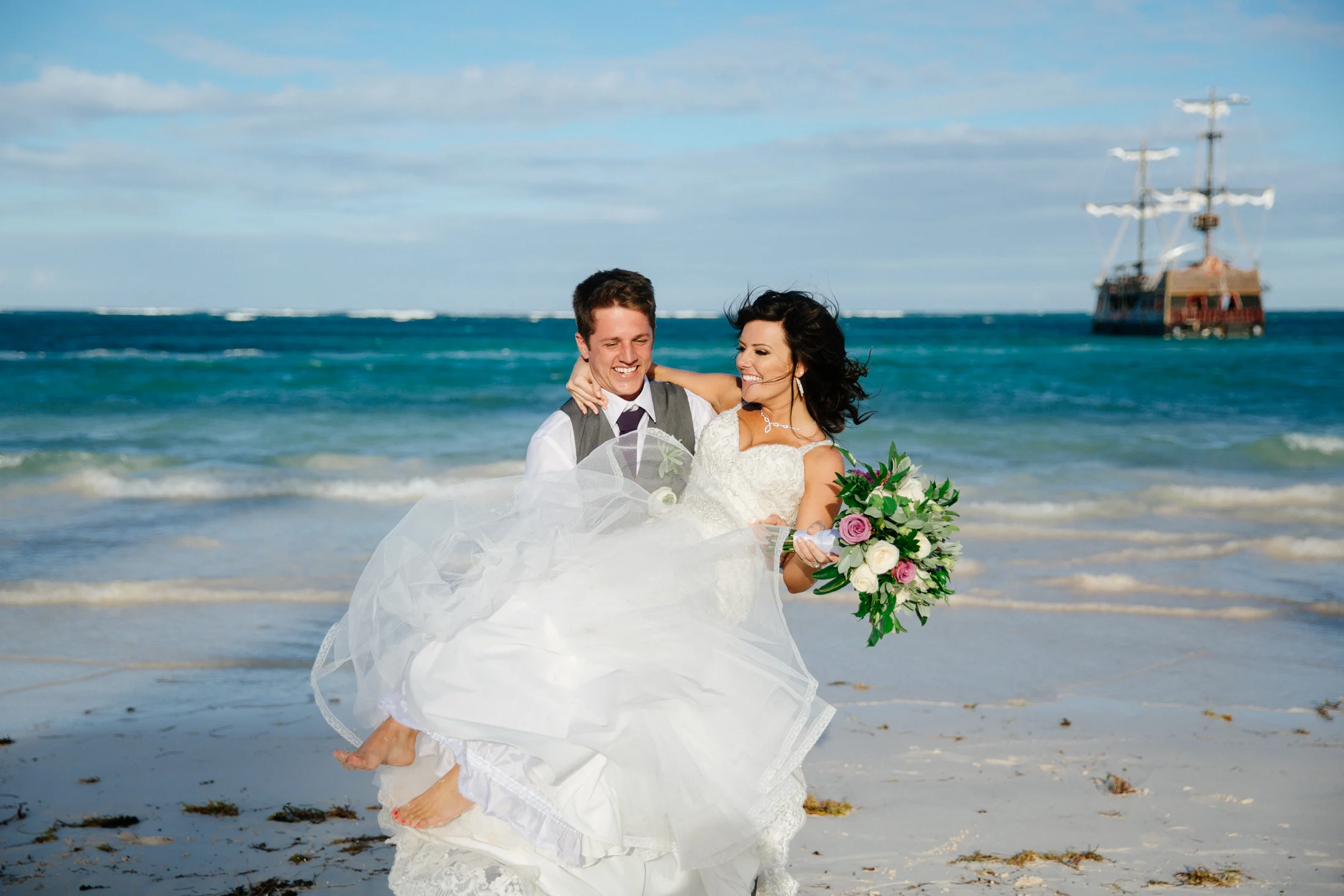Jen_Montgomery_Photography_ZandraTyler_wedding_dominican_FB-94.jpg