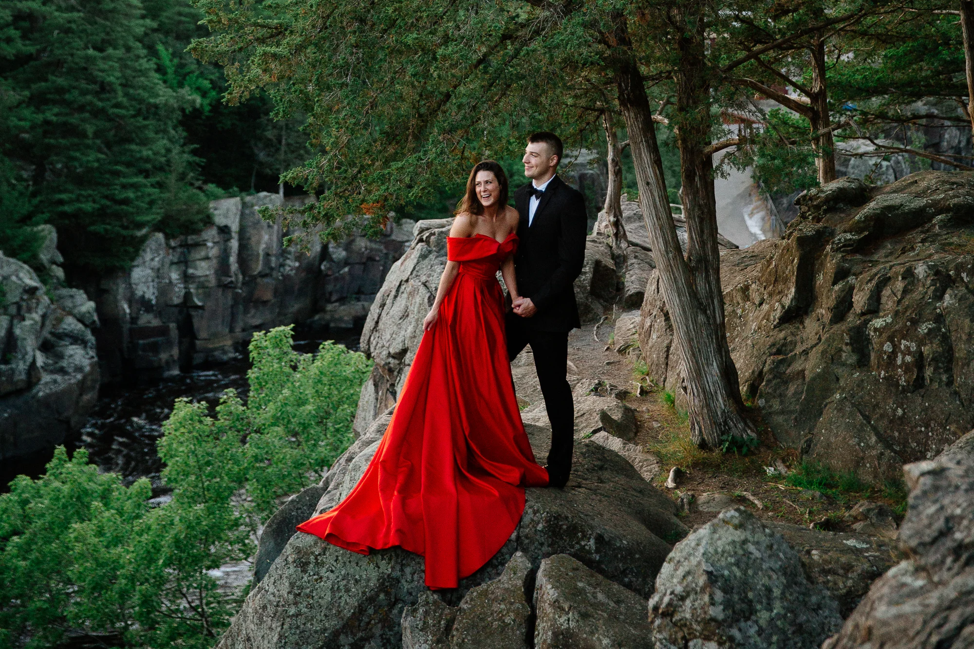 Jen_Montgomery_Photography_Allison&David_Couple_FB-198.jpg