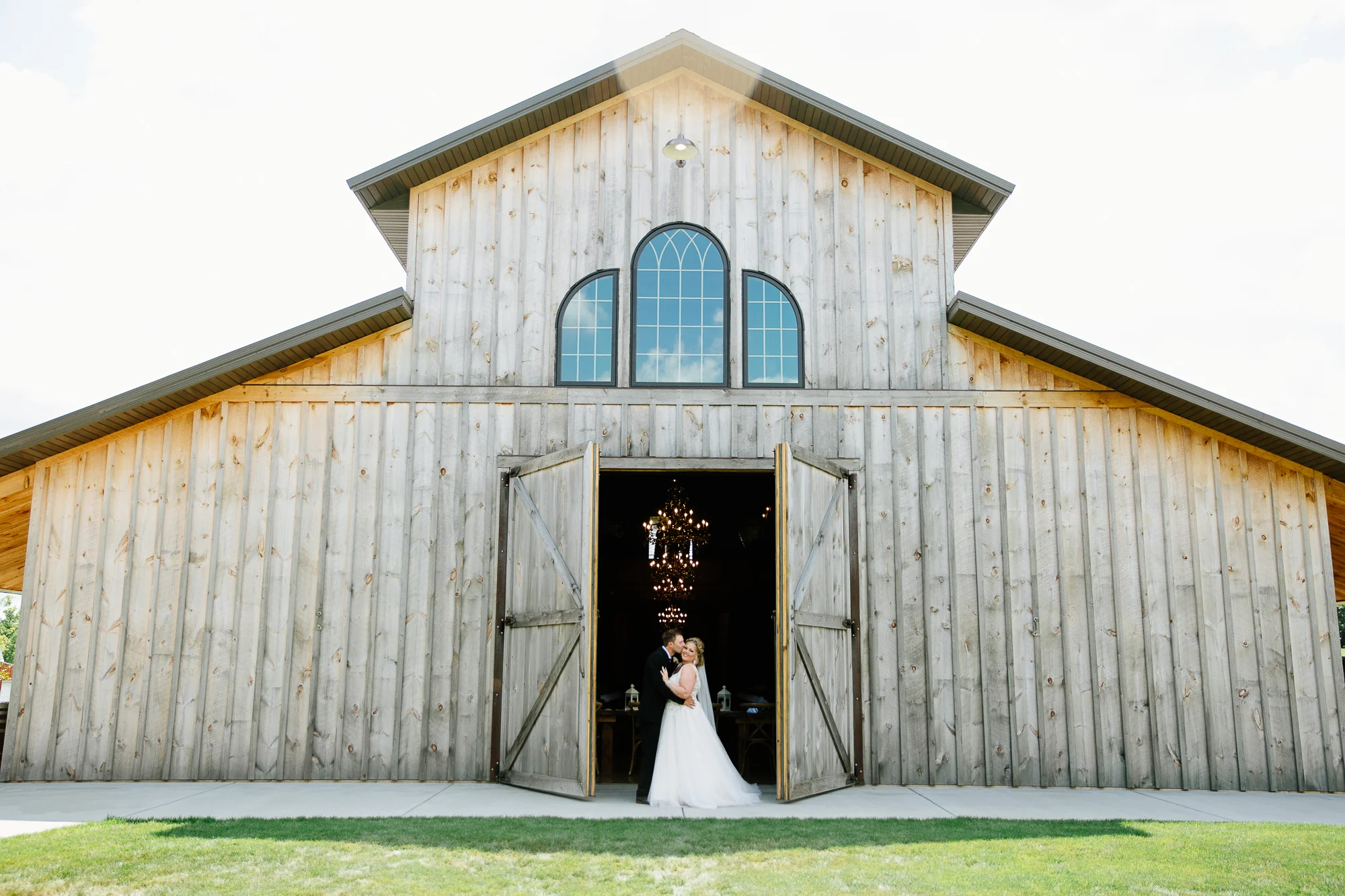 Jen_Montgomery_Photography_SamWestonWedding_FB-29.jpg