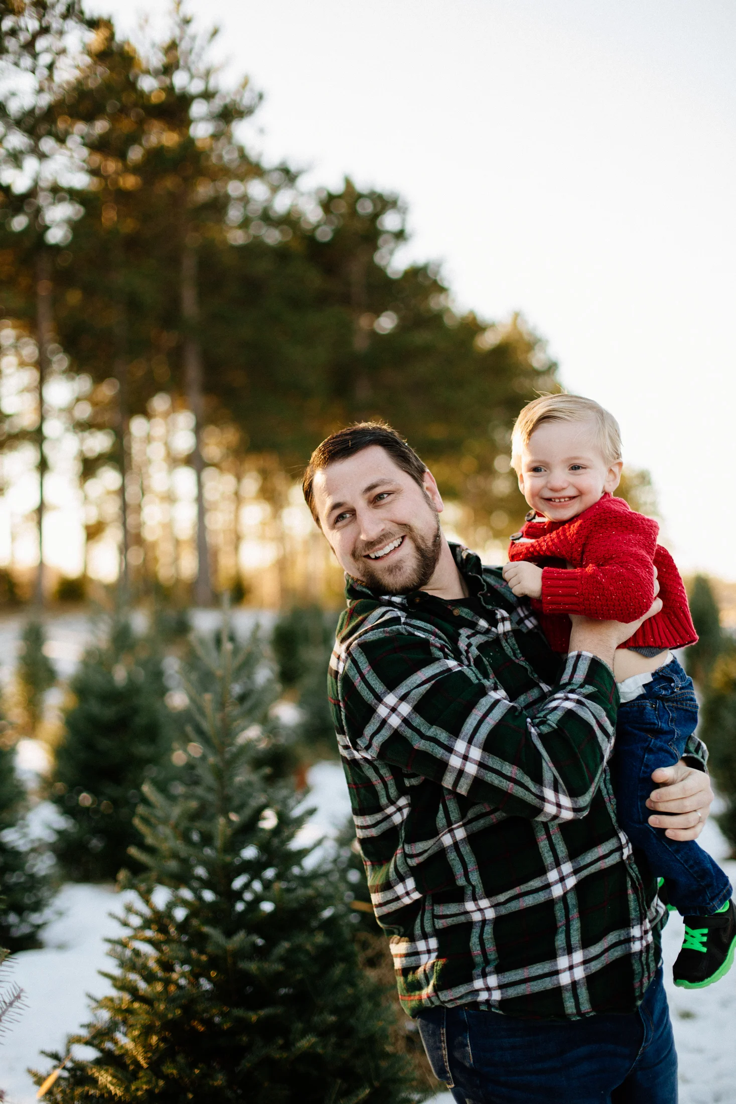 Jen_Montgomery_Photography_Arens_Holiday_Family_FB-7.jpg