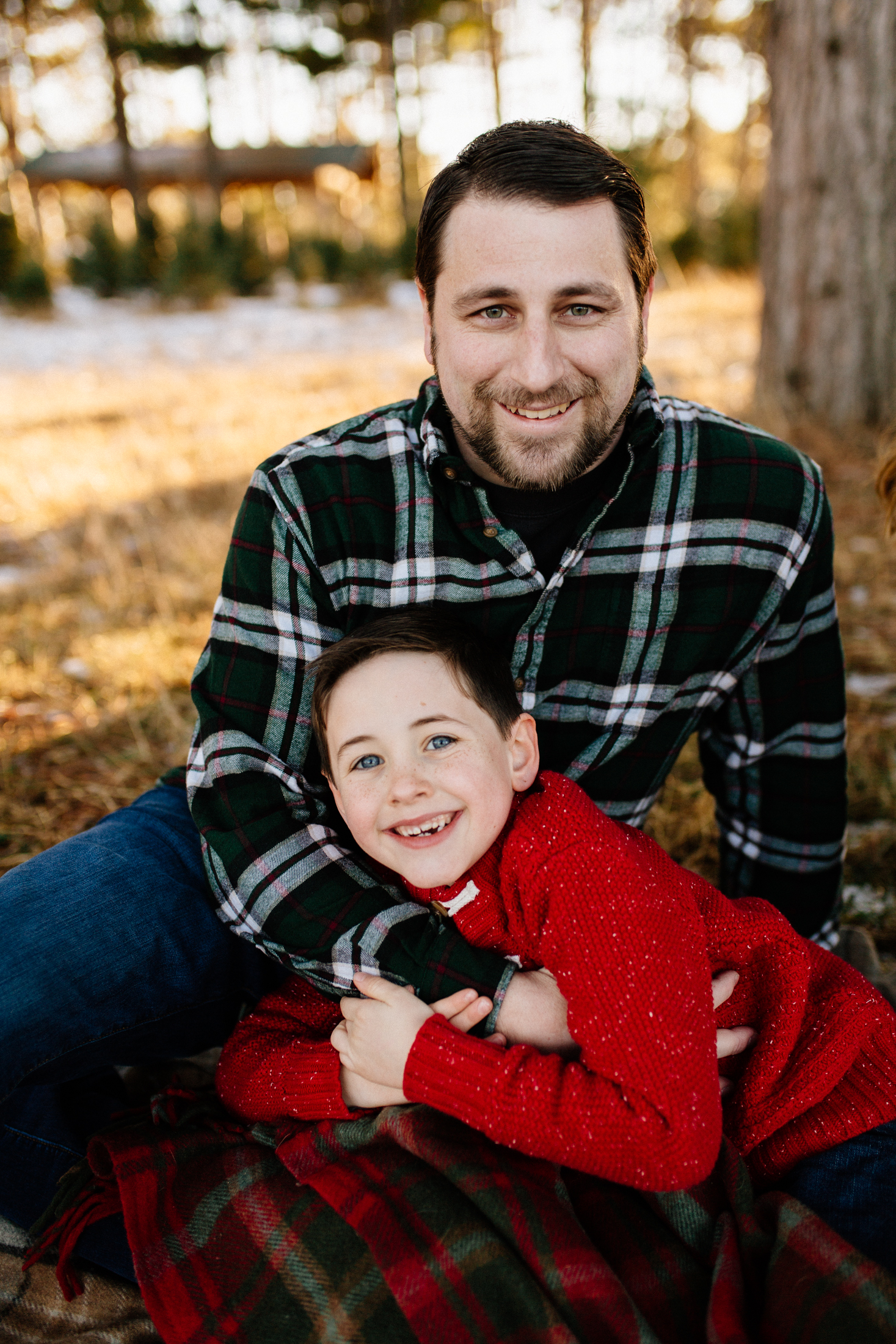 Jen_Montgomery_Photography_Arens_Holiday_Family_FB-19.jpg