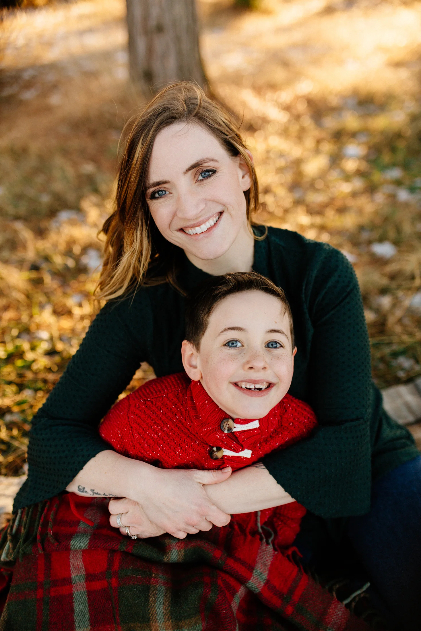 Jen_Montgomery_Photography_Arens_Holiday_Family_FB-33.jpg