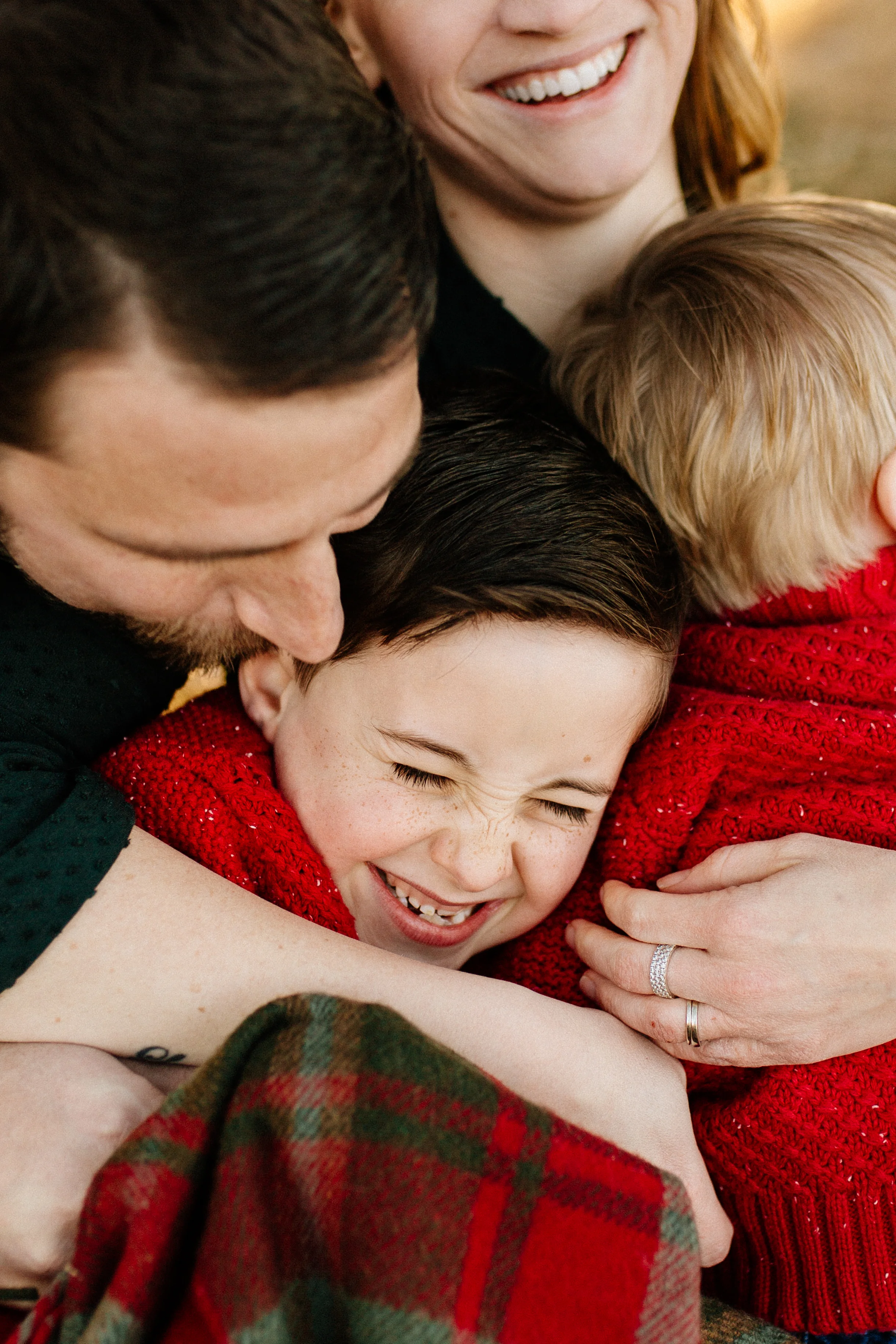 Jen_Montgomery_Photography_Arens_Holiday_Family-36.jpg