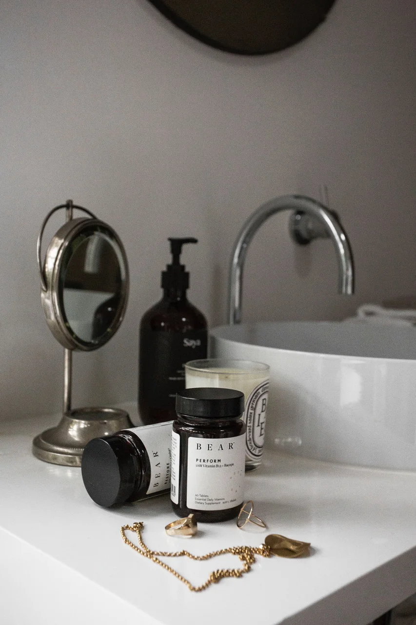 Bear-Vitamins-Benchtop-Bathroom-Mirror.jpg