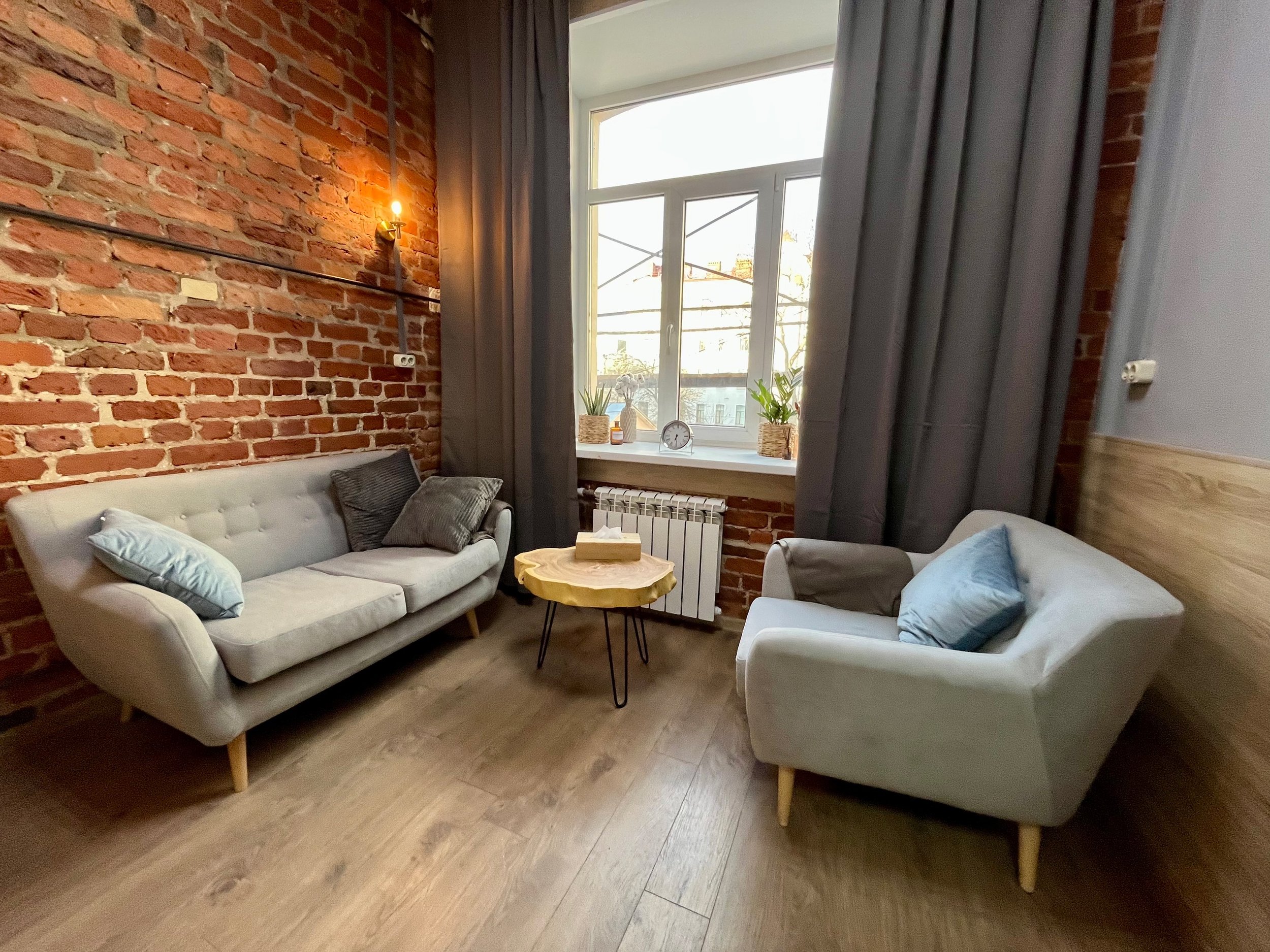 Аренда кабинета №8 для психолога у метро Василеостровская