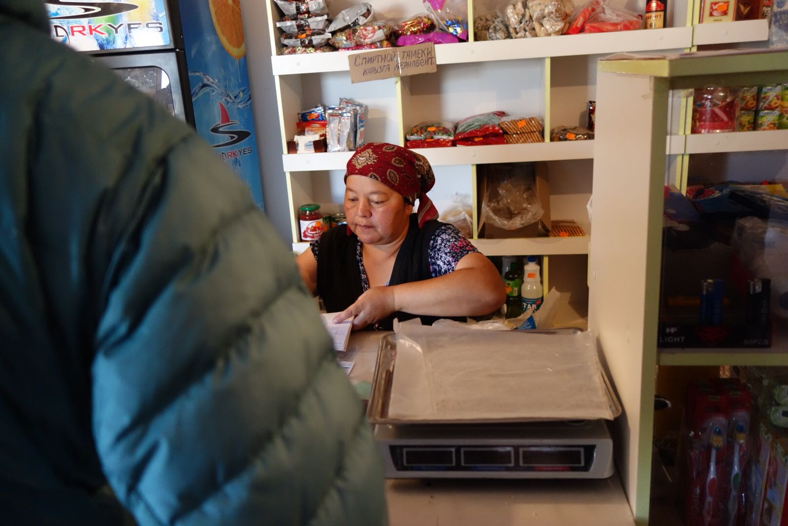 kyrgyz_shopkeeper.jpeg