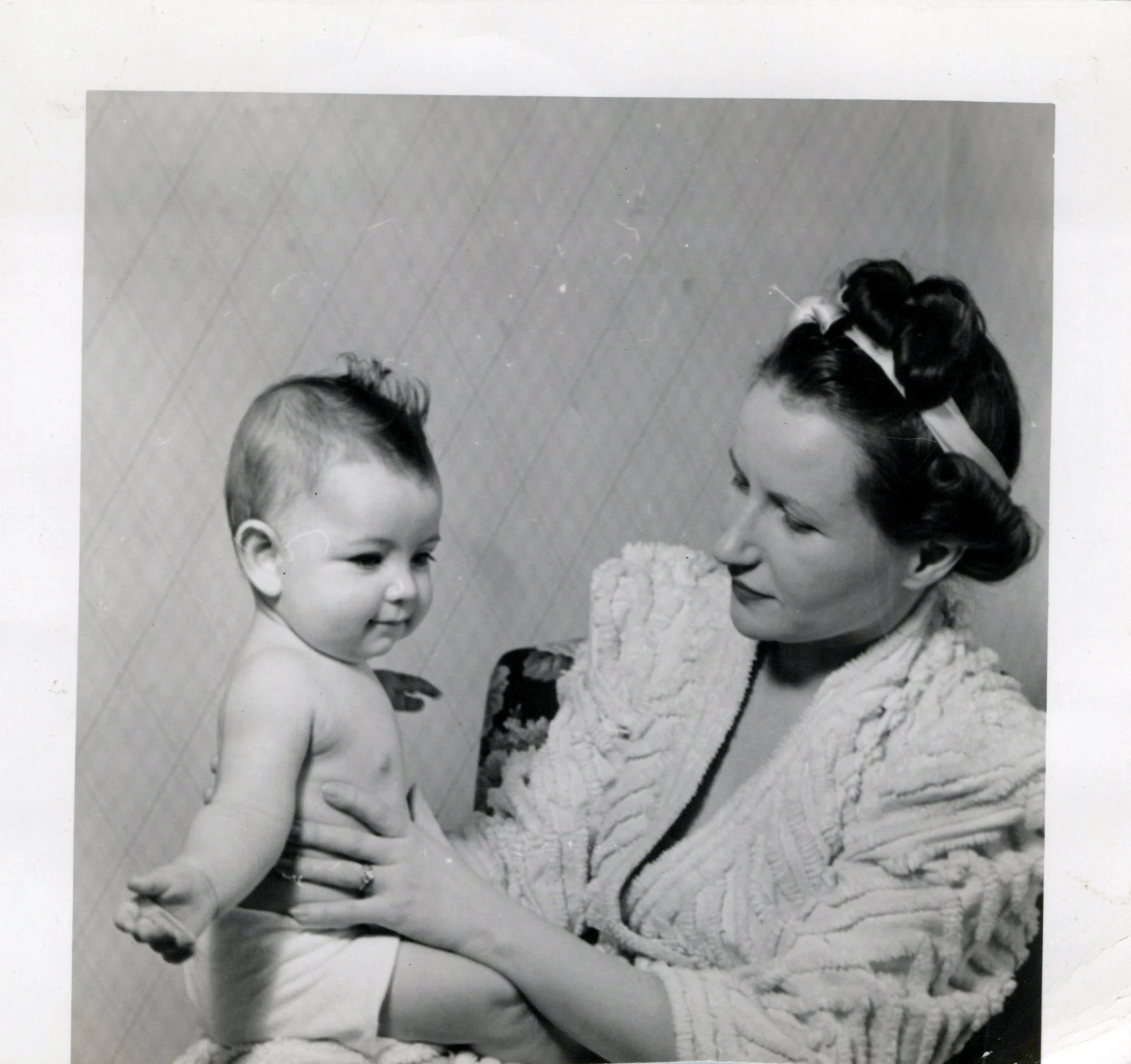 saundra growing up 1930-1.jpg