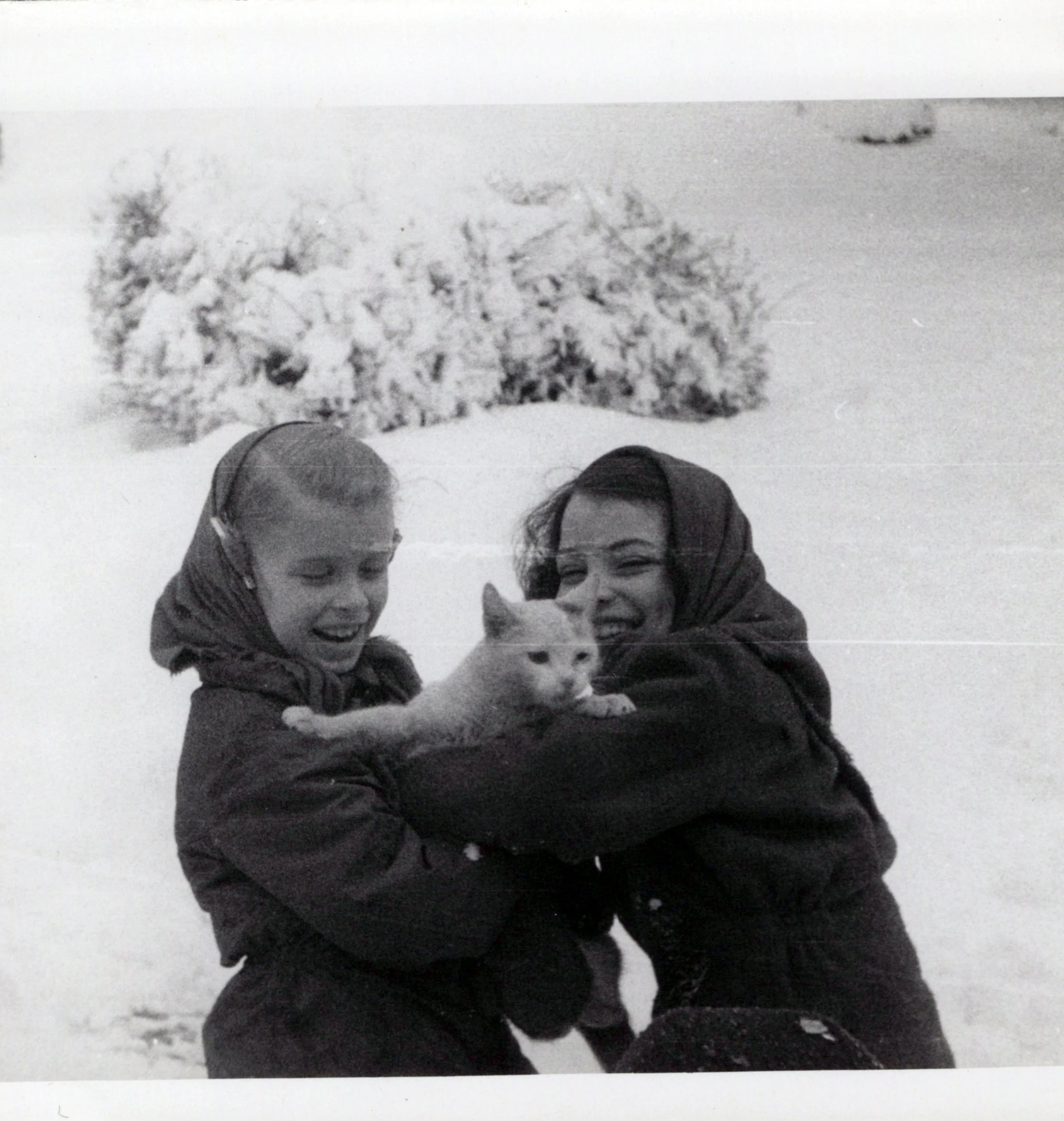 saundra growing up-1940s-3.jpg