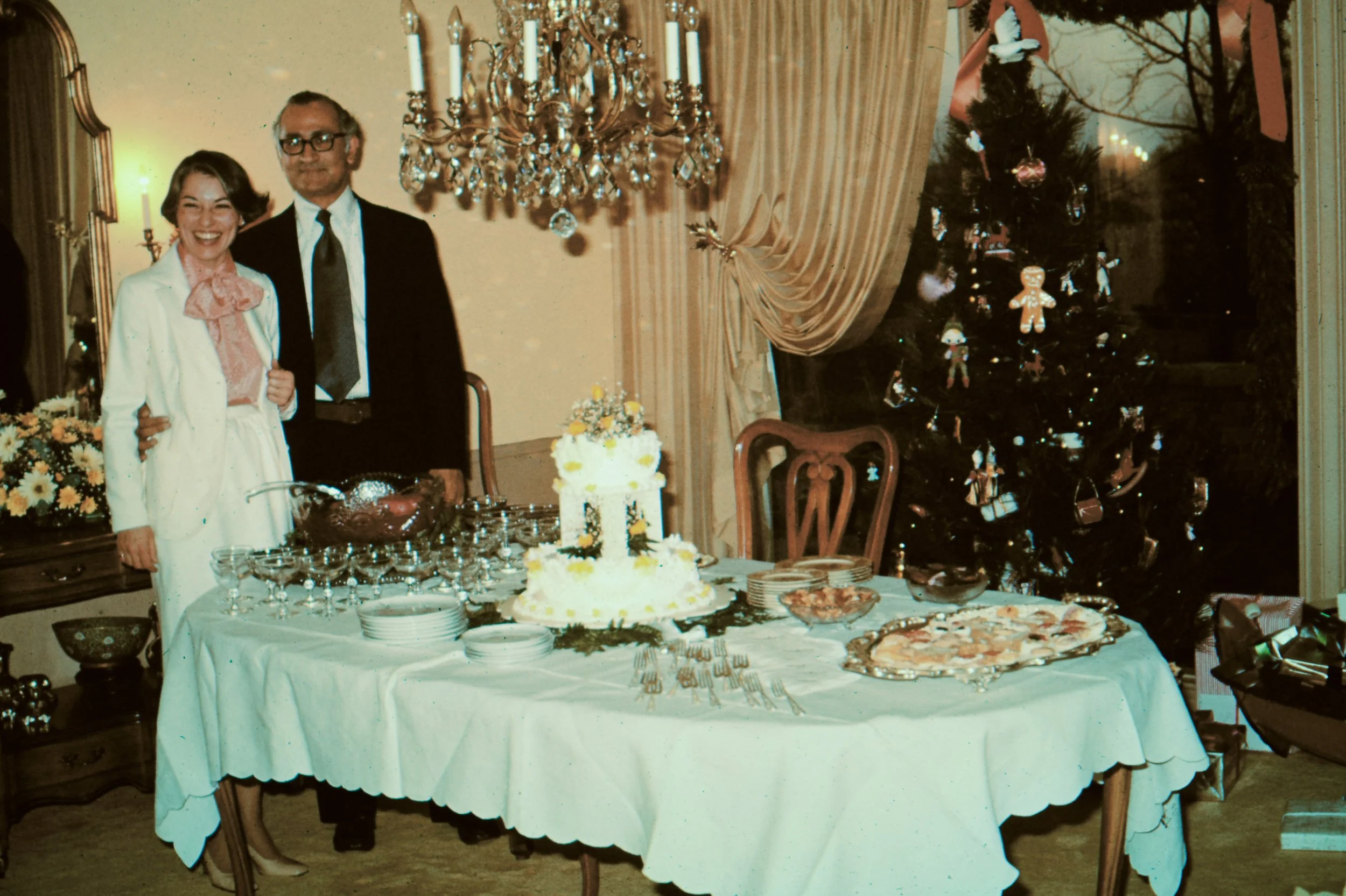 mom mems modern_1975-2.jpg