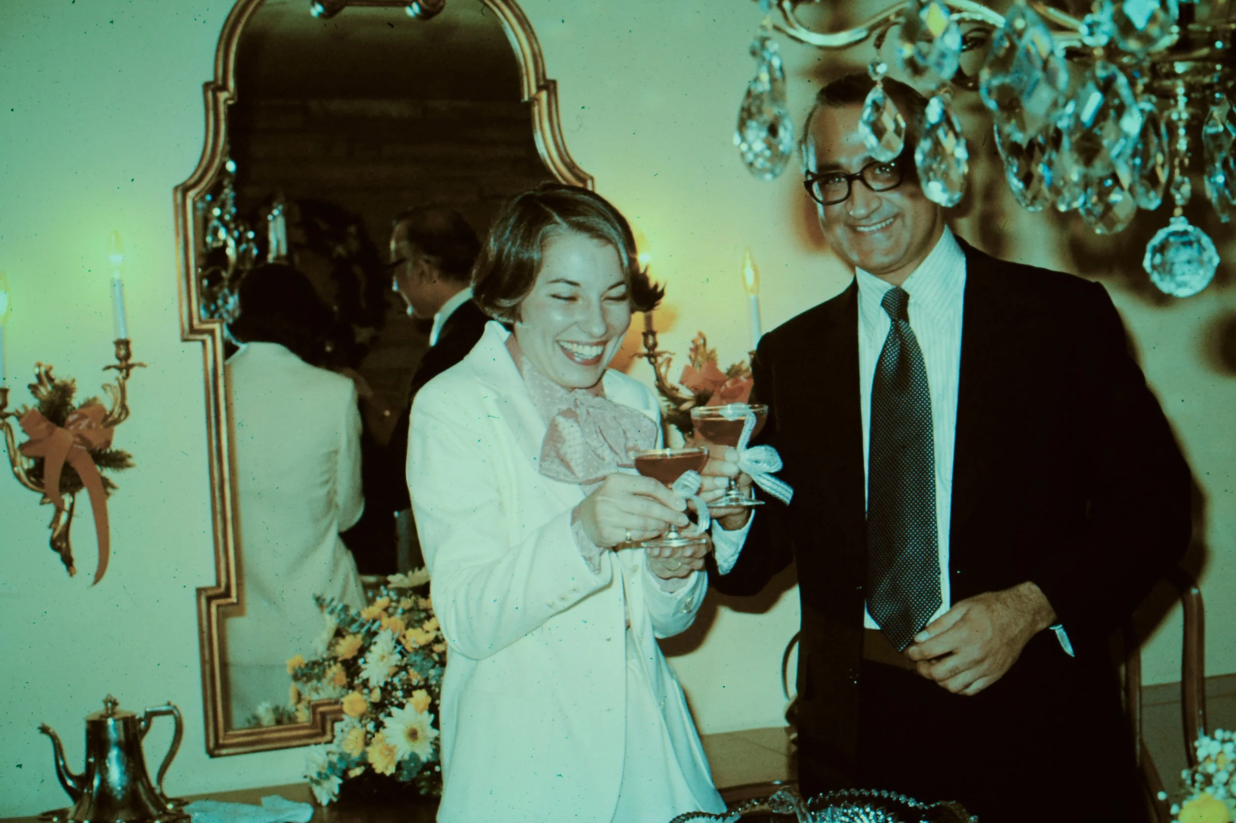 mom mems modern_1975.jpg