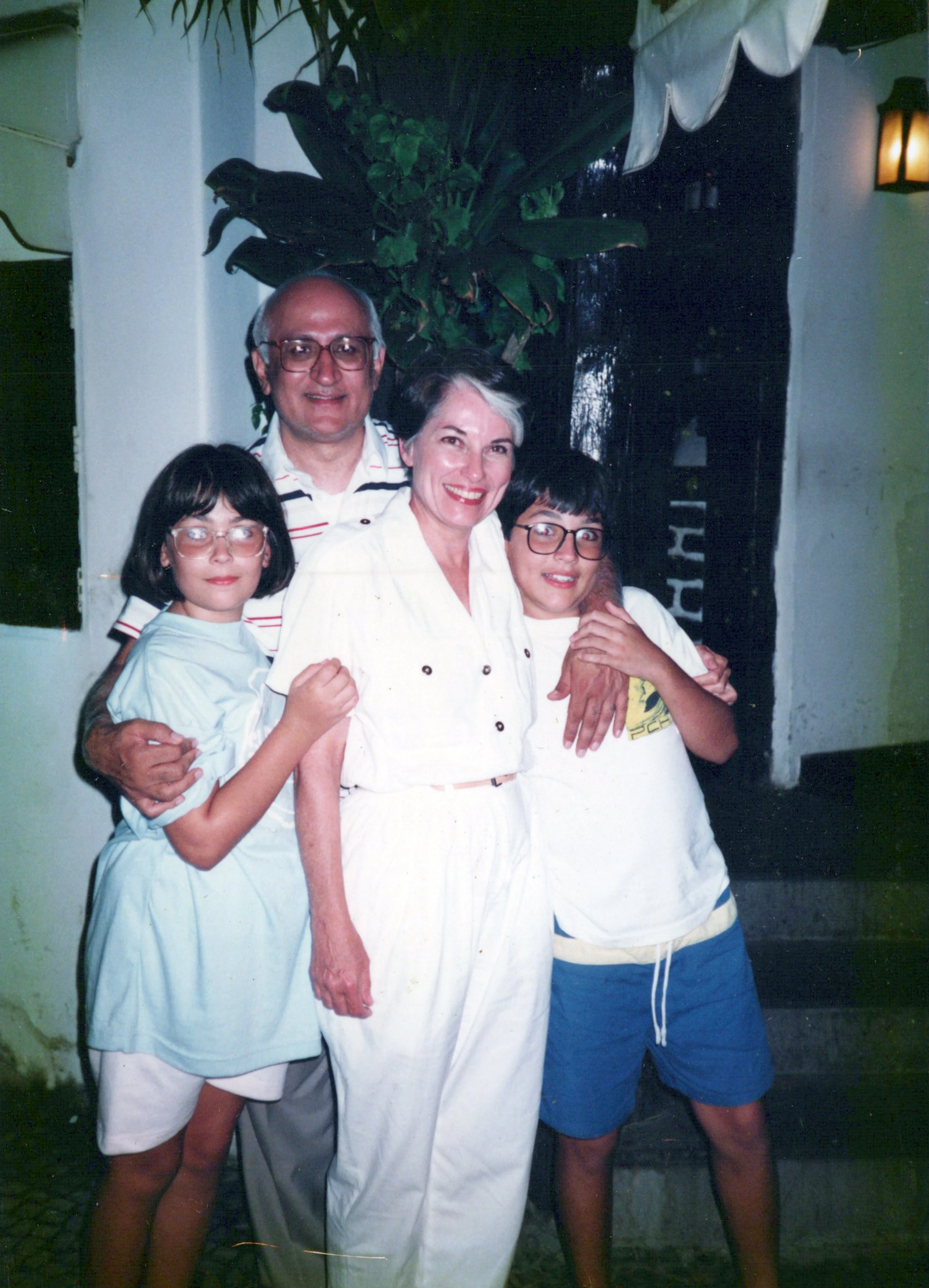 mom mems modern_1990-1.jpg